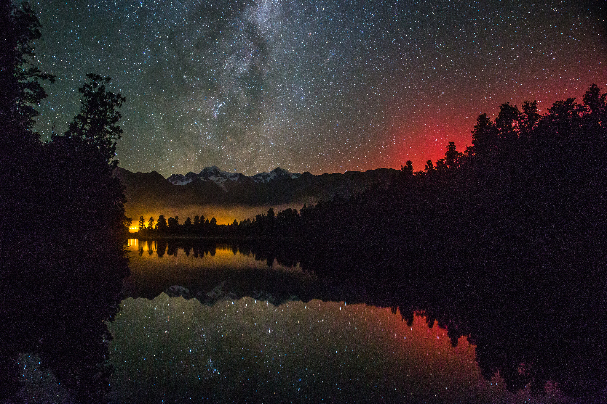 Canon EOS 6D + Sigma 24-70mm F2.8 EX DG Macro sample photo. Aurora, milky way and reflections photography