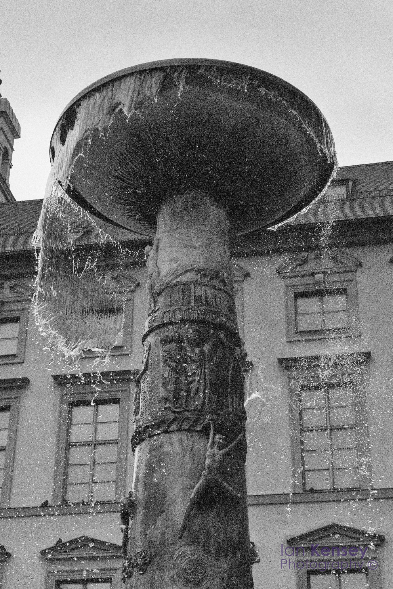 Sony ILCA-77M2 sample photo. Tumbling water photography