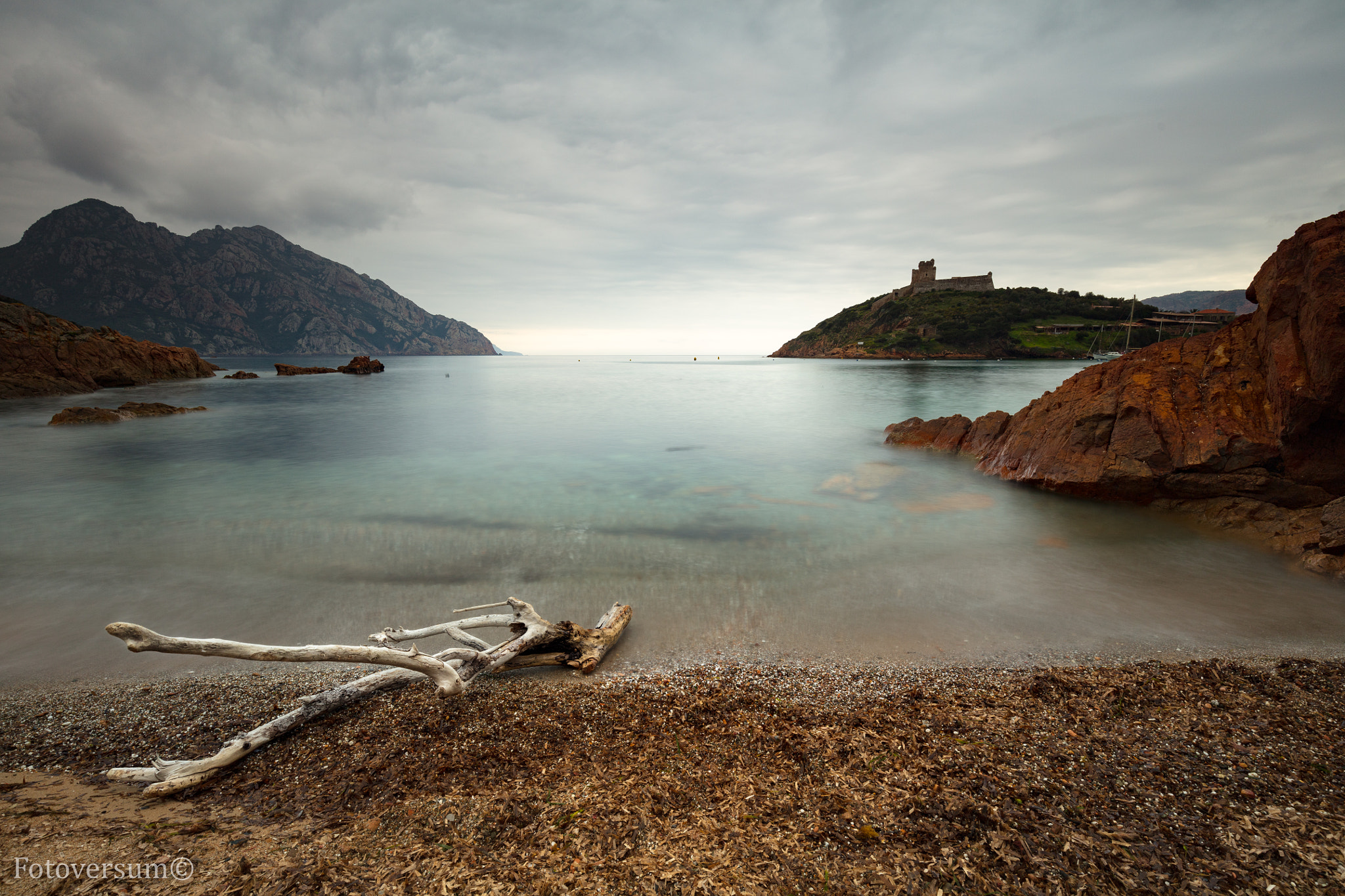 Canon EOS 5DS R + Canon EF 16-35mm F4L IS USM sample photo. Girolata, corse photography