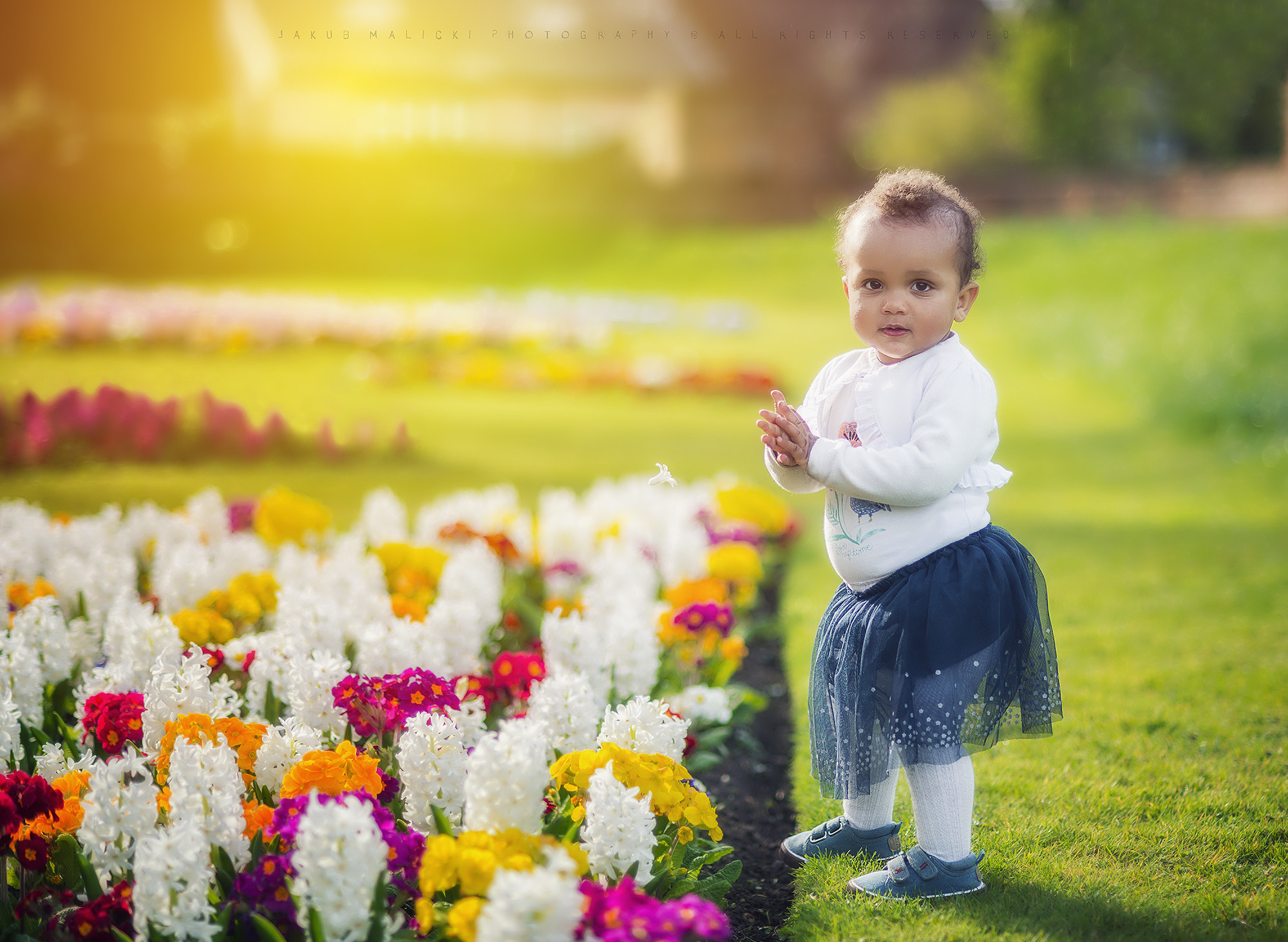 Nikon D800 sample photo. Olivia and flowers photography