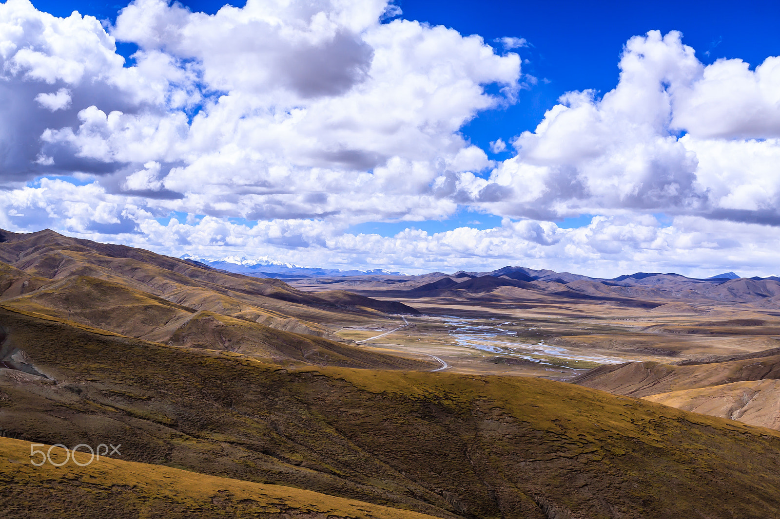Canon EOS 50D + Canon EF 17-40mm F4L USM sample photo. Blue sky photography