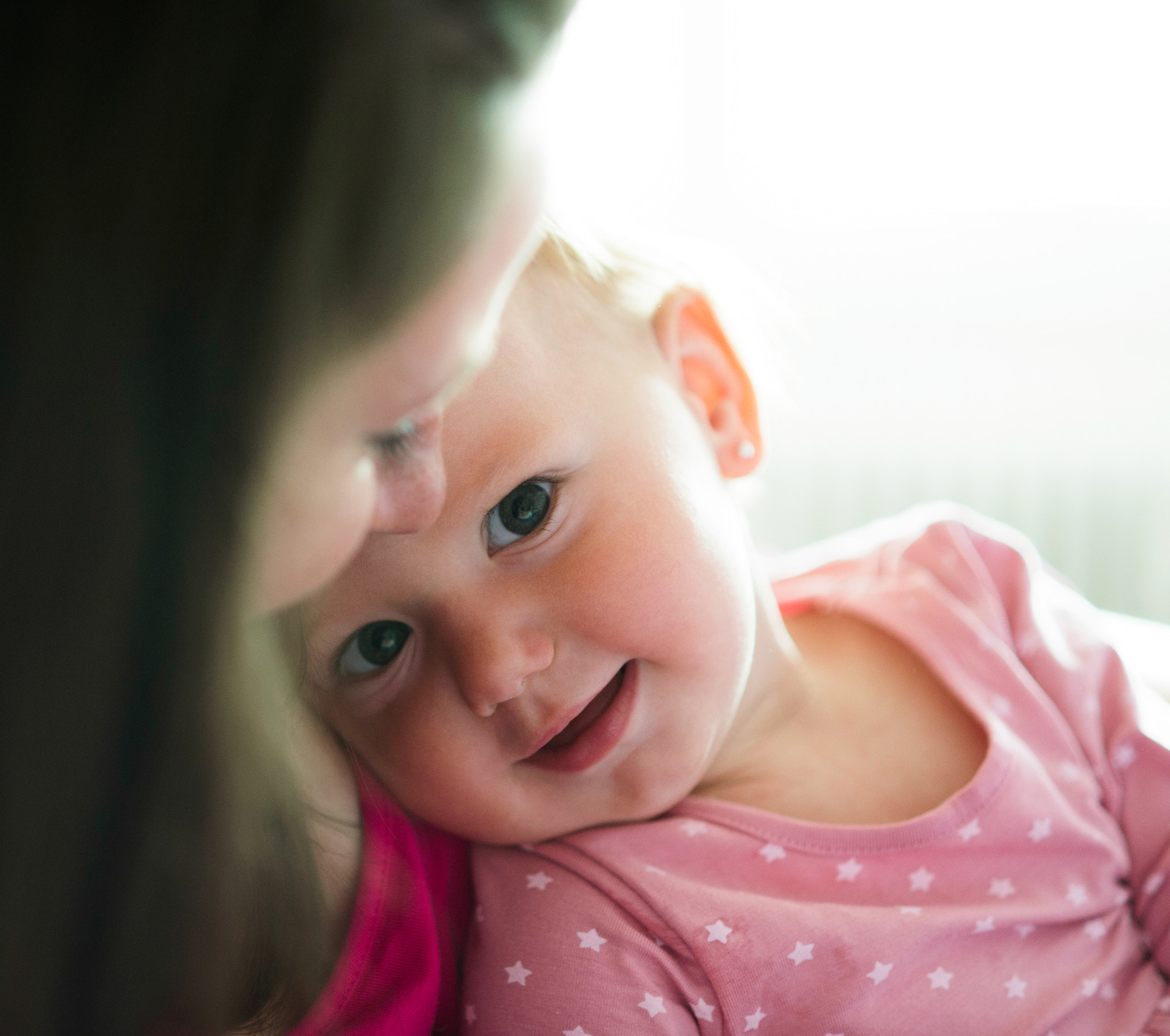 Nikon D4S + Nikon AF Nikkor 85mm F1.8D sample photo. Close up of mother with her cute baby daughter photography