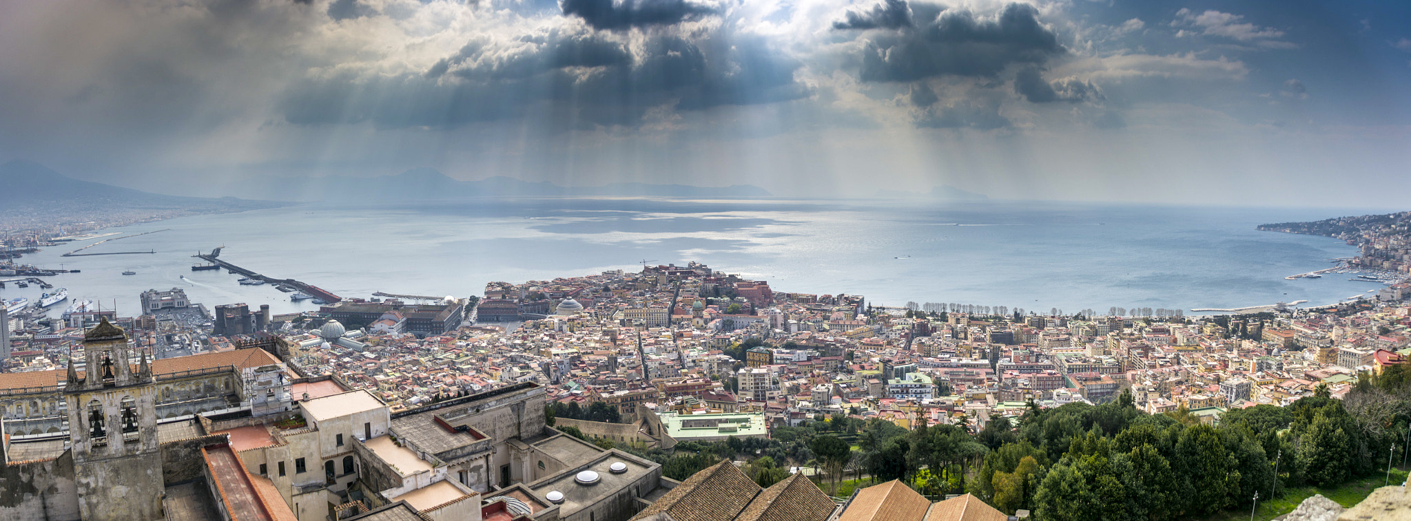 Nikon D7100 + Sigma 18-250mm F3.5-6.3 DC Macro OS HSM sample photo. Italy - naples photography