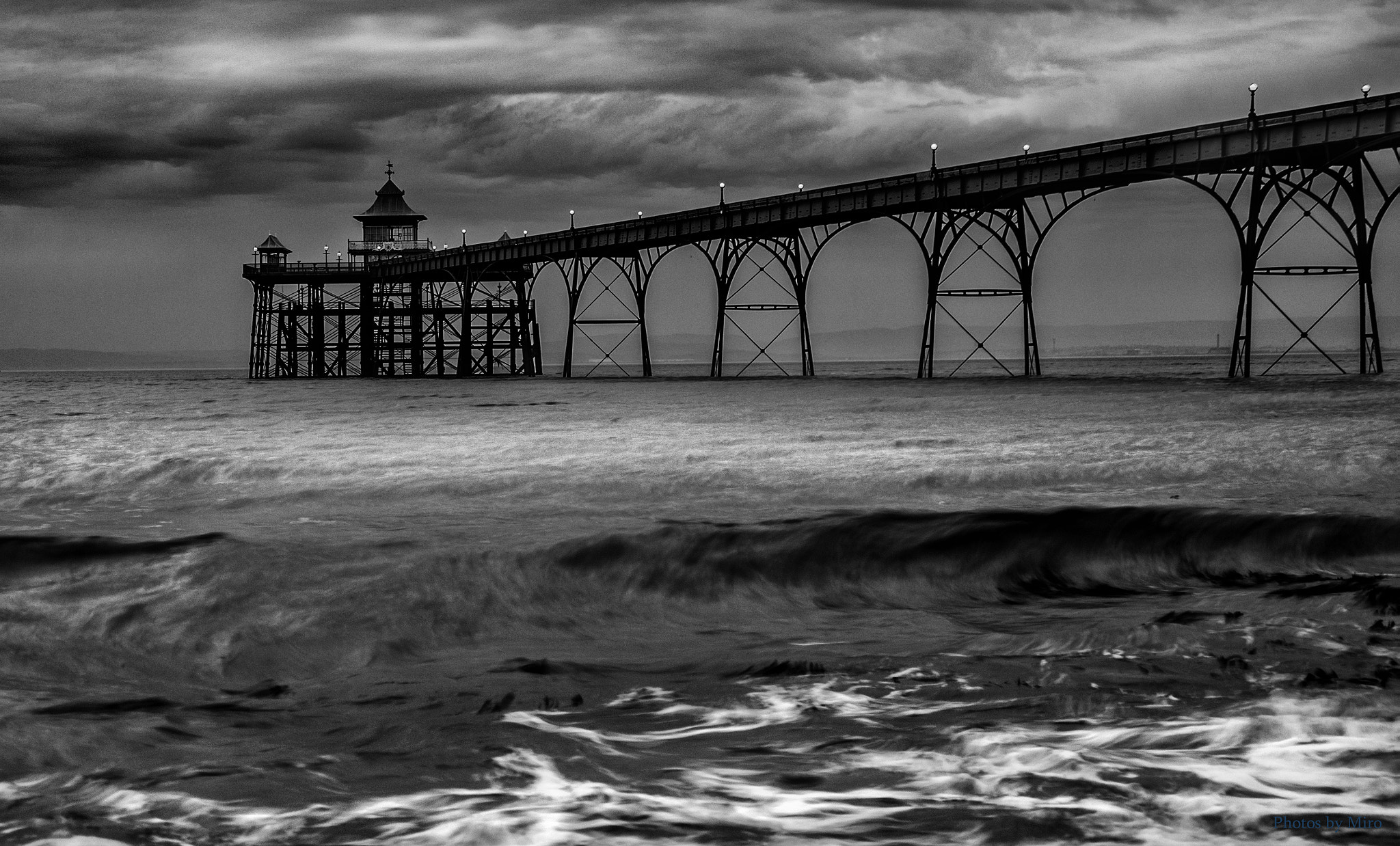 Pentax K-3 II + Tamron AF 18-200mm F3.5-6.3 XR Di II LD Aspherical (IF) Macro sample photo. Clevedon pier drama bw fr photography