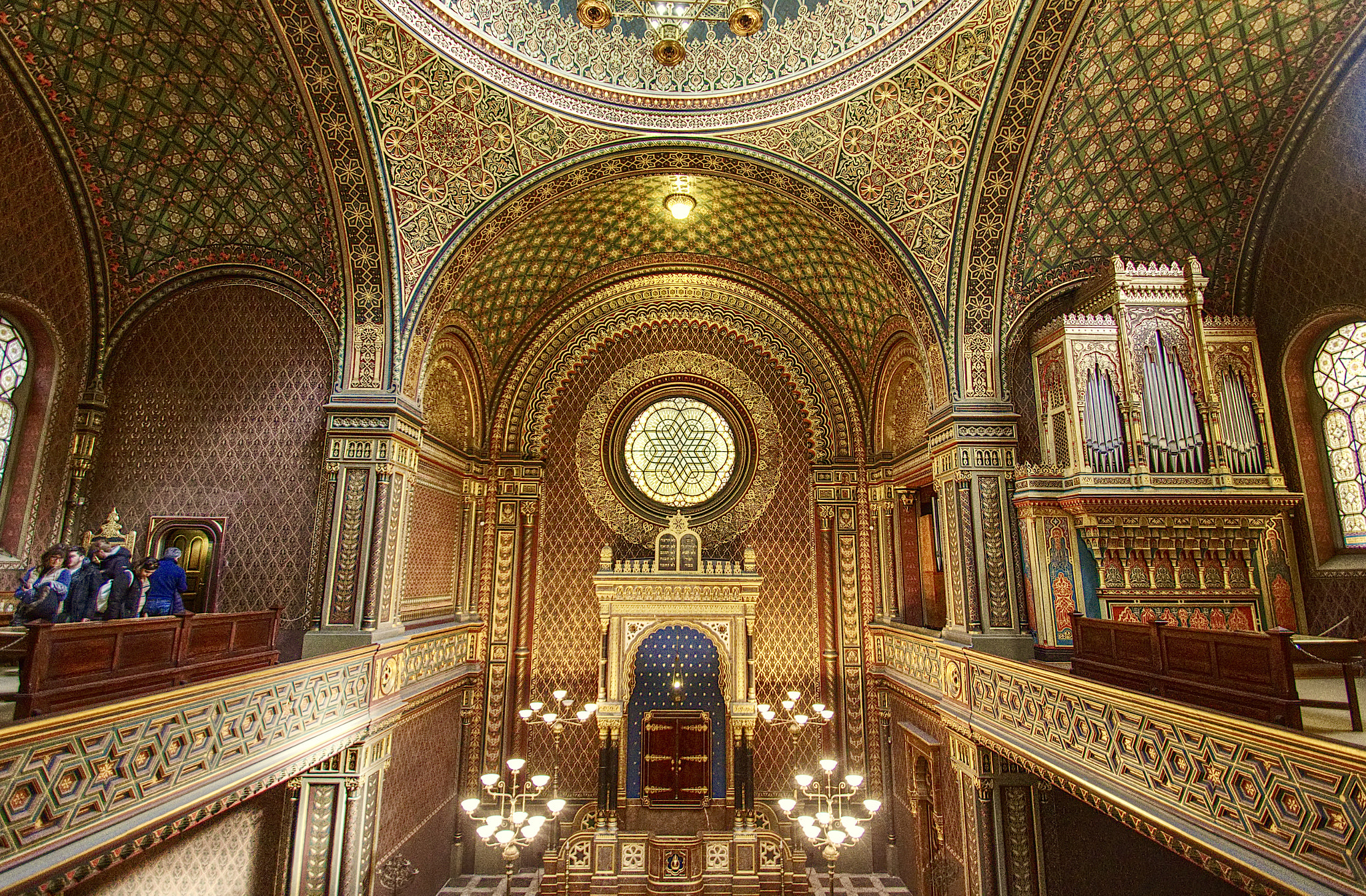 Sigma 10-20mm F3.5 EX DC HSM sample photo. Spanish synagogue photography
