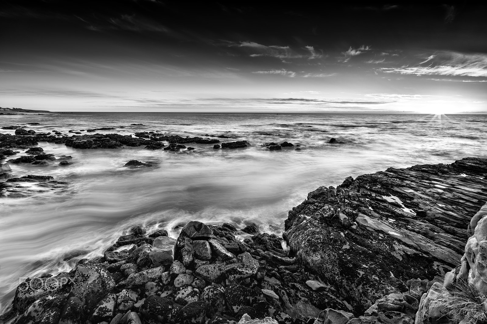 Sony a7R II + Voigtlander SUPER WIDE-HELIAR 15mm F4.5 III sample photo. Moonstone beach photography