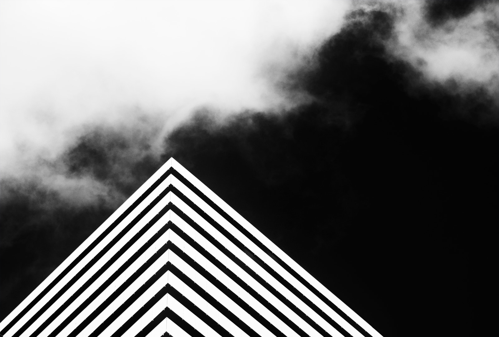 Fujifilm X-T1 sample photo. Triangle abstraction photography