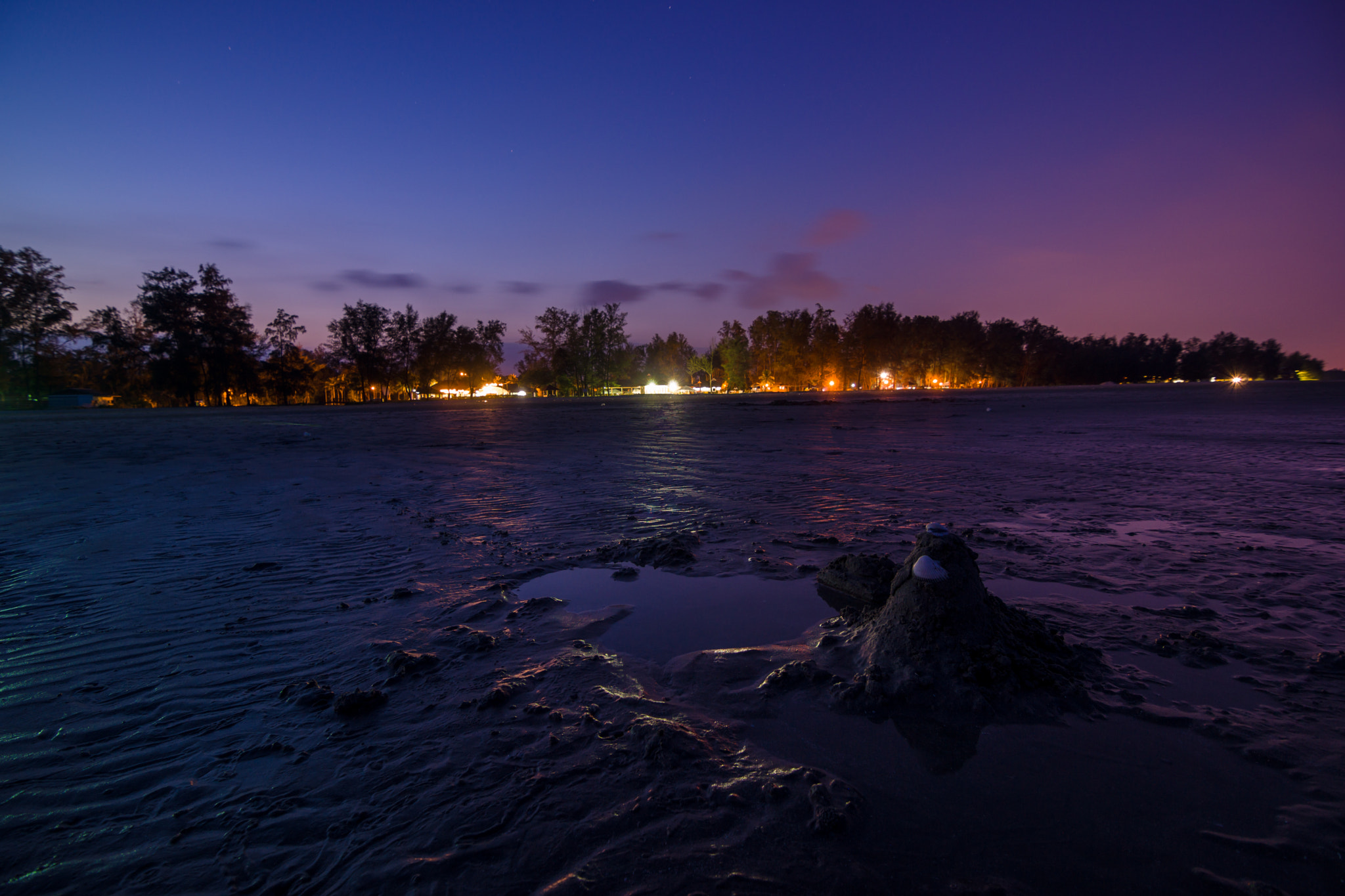 Tokina AT-X Pro 11-16mm F2.8 DX sample photo. Sand castle photography