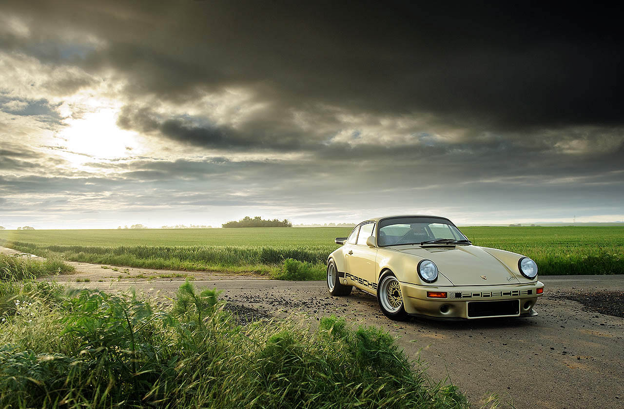 Nikon AF-S Nikkor 24-70mm F2.8G ED sample photo. Porsche 911 rsr photography