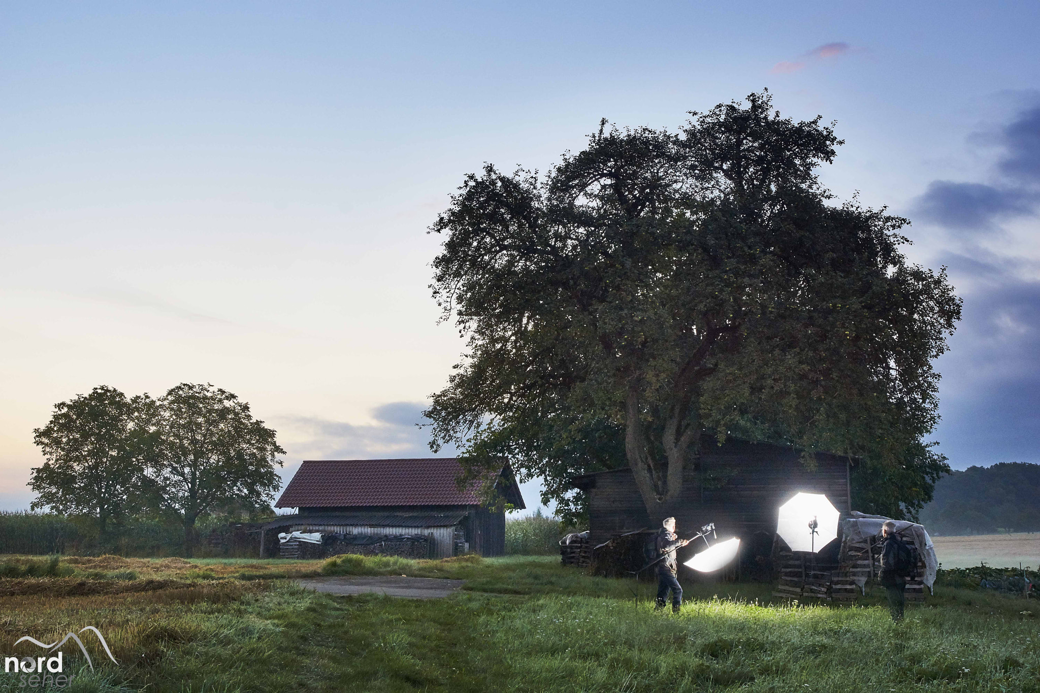 Sony SLT-A77 sample photo. Kampf mit dem licht photography