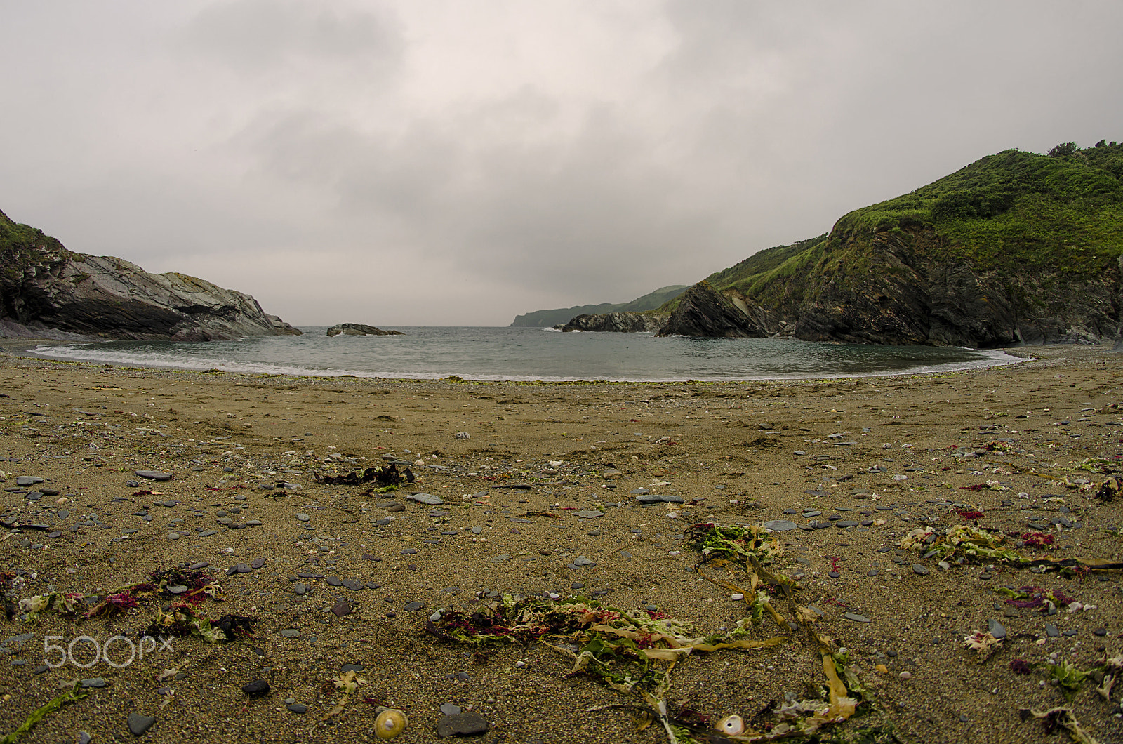 Samyang 8mm F3.5 Aspherical IF MC Fisheye sample photo. Lansallos beach, cornwall, uk photography