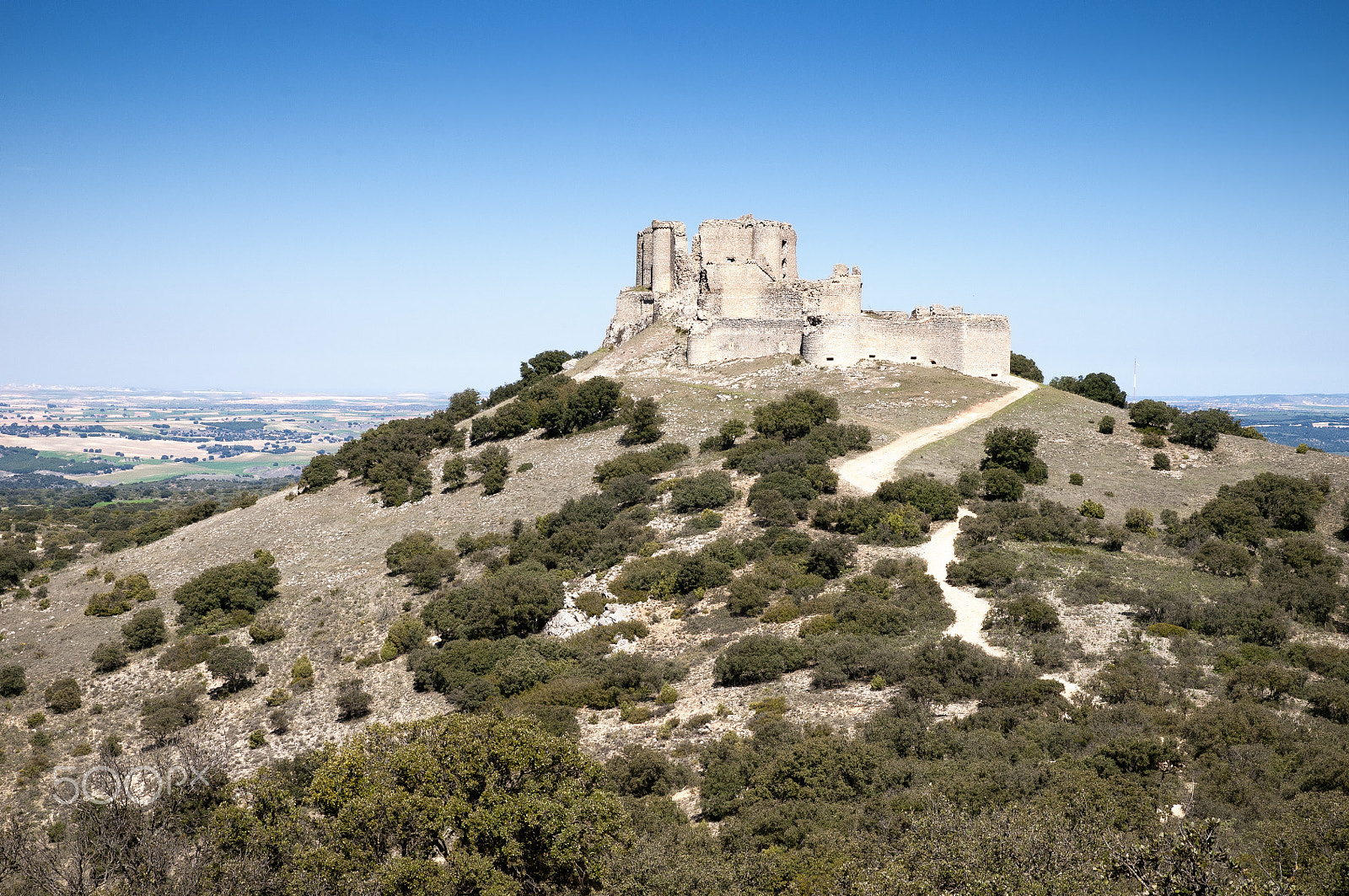 Nikon D300 + Nikon AF-S DX Nikkor 16-85mm F3.5-5.6G ED VR sample photo. Medieval castle of puebla de almenara, spain. photography