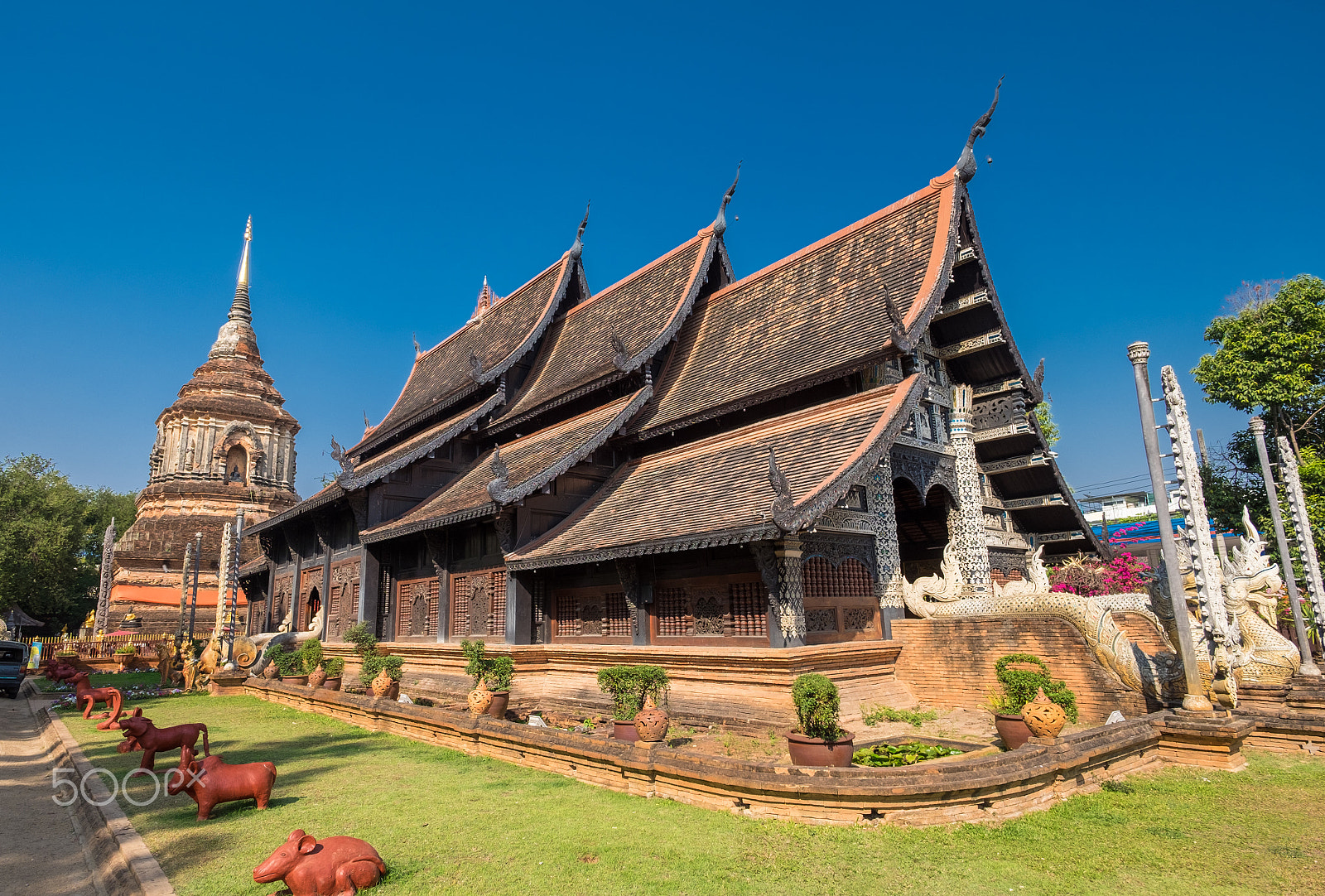 Fujifilm X-E2 + ZEISS Touit 12mm F2.8 sample photo. Wat phra singh photography