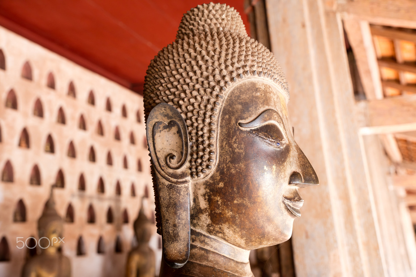 Sigma 24-70mm F2.8 EX DG Macro sample photo. Vat sisaket, vientiane photography