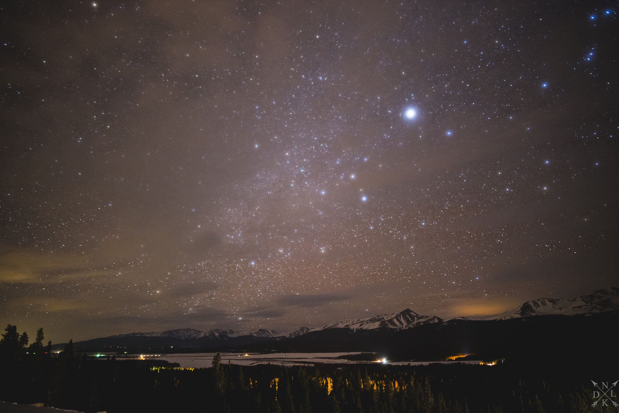 Nikon AF-S Nikkor 24mm F1.8G ED sample photo. Lonely winter skies photography