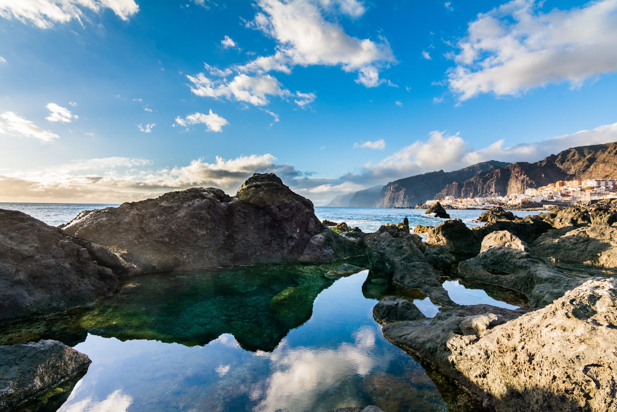 Nikon D7100 + Tokina AT-X Pro 11-16mm F2.8 DX II sample photo. Puddle of the devil photography