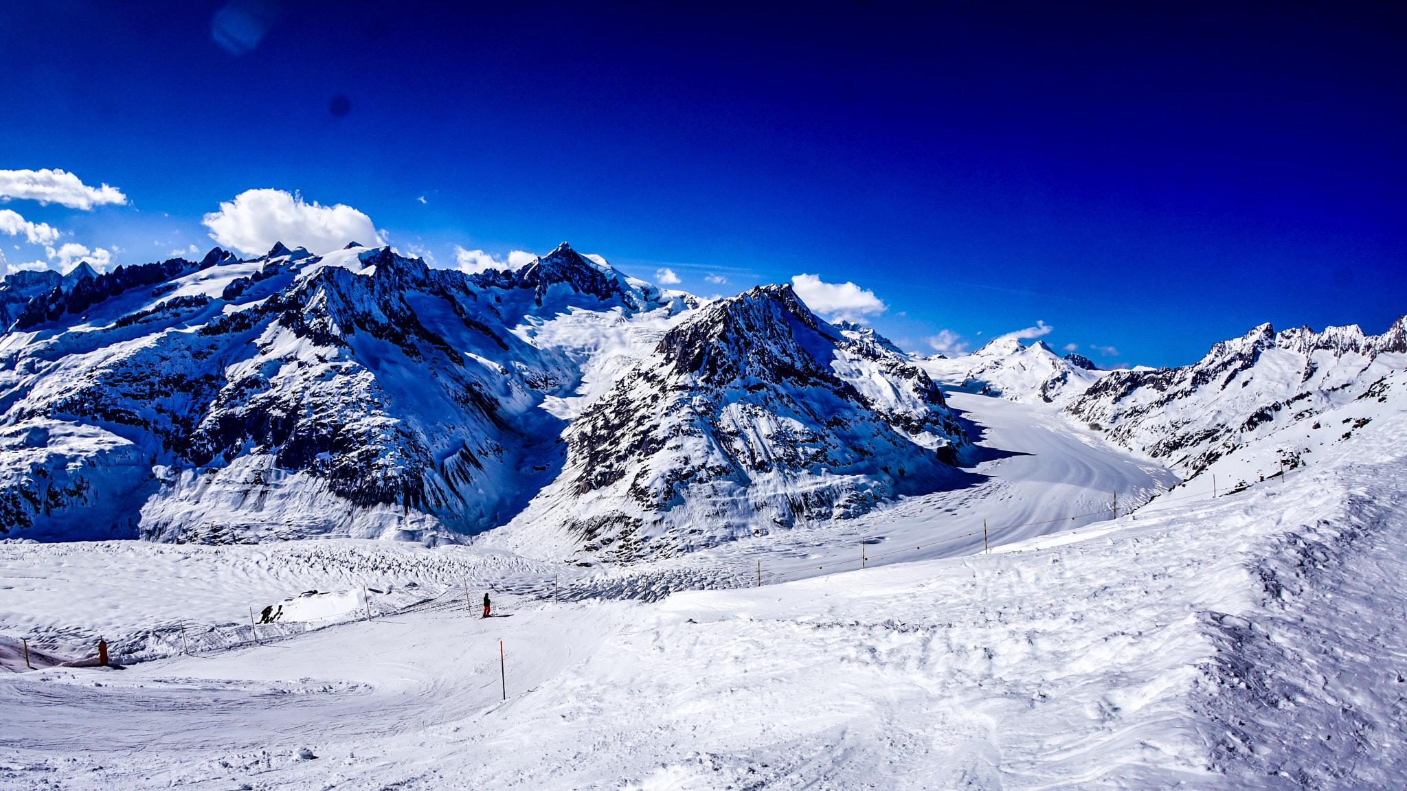 Sony a6000 + Sony E 20mm F2.8 sample photo. Aletsch gletscher photography