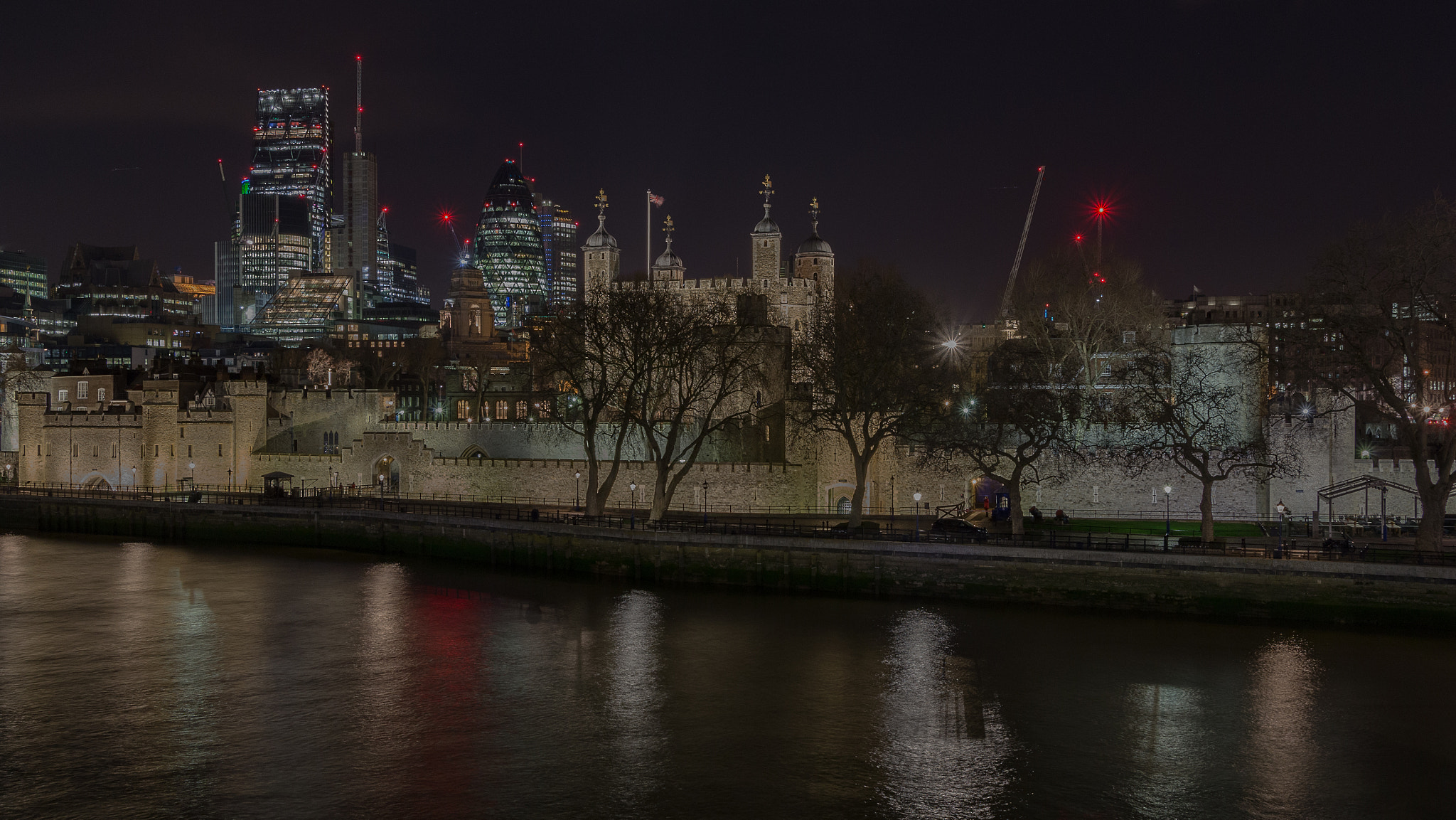 Canon EOS 6D + Tamron AF 28-75mm F2.8 XR Di LD Aspherical (IF) sample photo. London tower hill & thames märz photography
