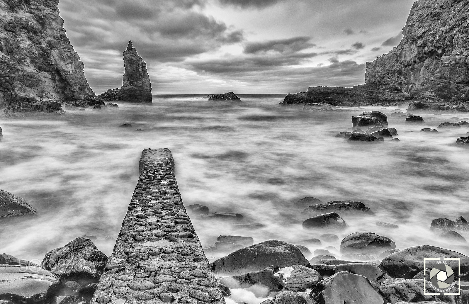 Nikon D5300 + Sigma 10-20mm F4-5.6 EX DC HSM sample photo. Portcoon jetty, giant's causeway, northern ireland photography