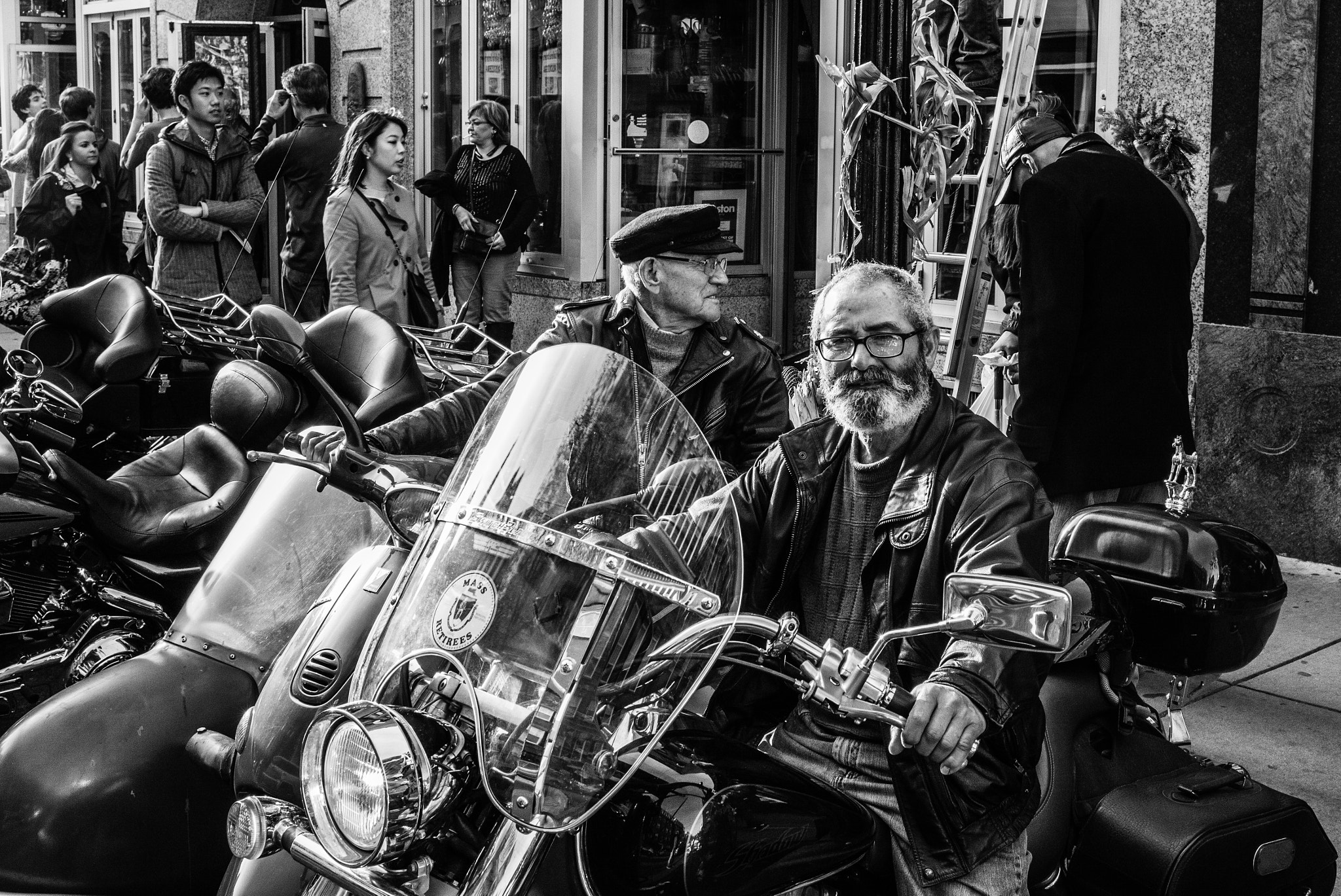Leica Summilux-M 35mm F1.4 ASPH sample photo. A morning walk - boston bikers photography