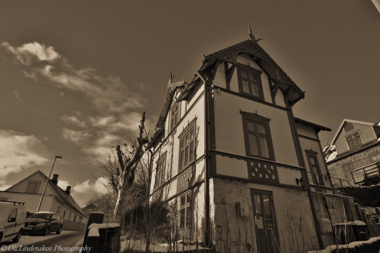 Canon 10-24mm sample photo. Old house i the faroe island photography