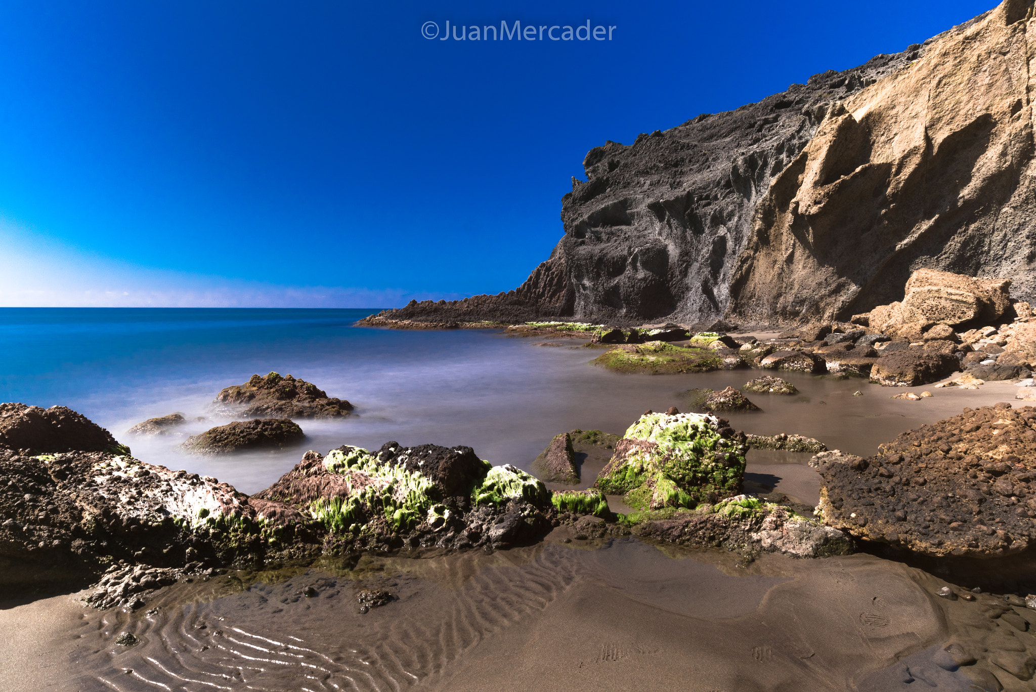 Nikon D750 + Nikon AF-S Nikkor 18-35mm F3.5-4.5G ED sample photo. Playas del barronal photography