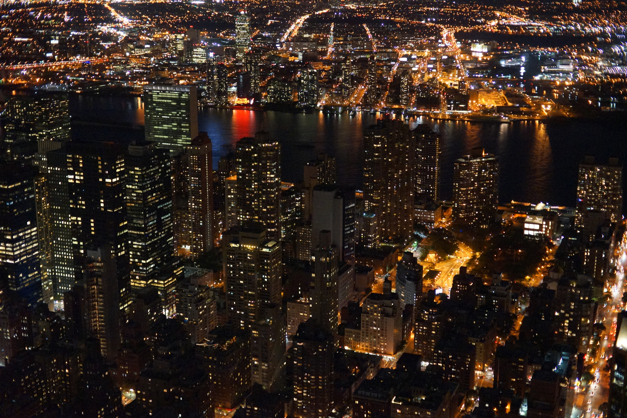 Sony 50mm F1.4 sample photo. Nyc magic night photography