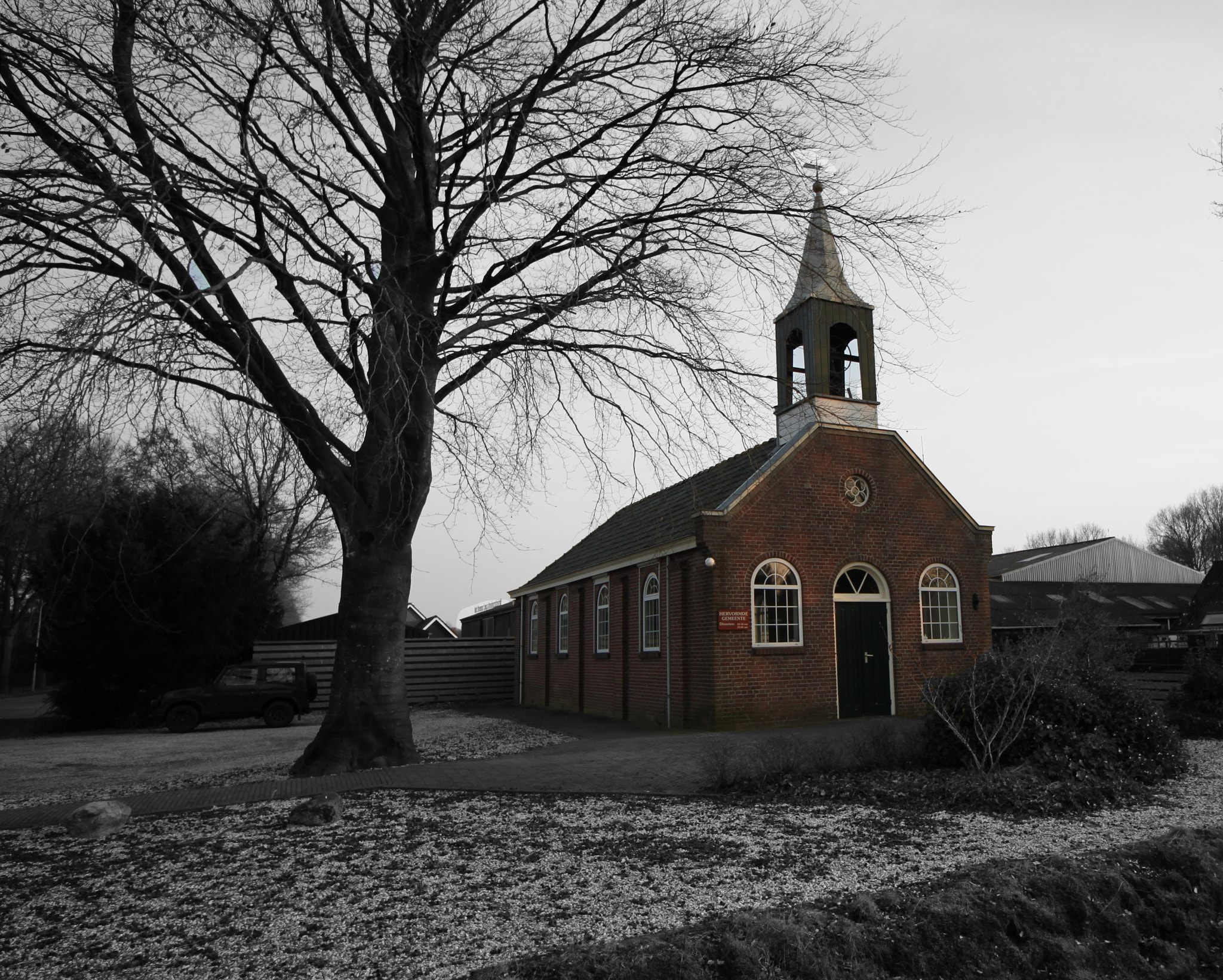 Canon EOS 500D (EOS Rebel T1i / EOS Kiss X3) + Canon EF-S 10-18mm F4.5–5.6 IS STM sample photo. Cute church in the netherlands photography