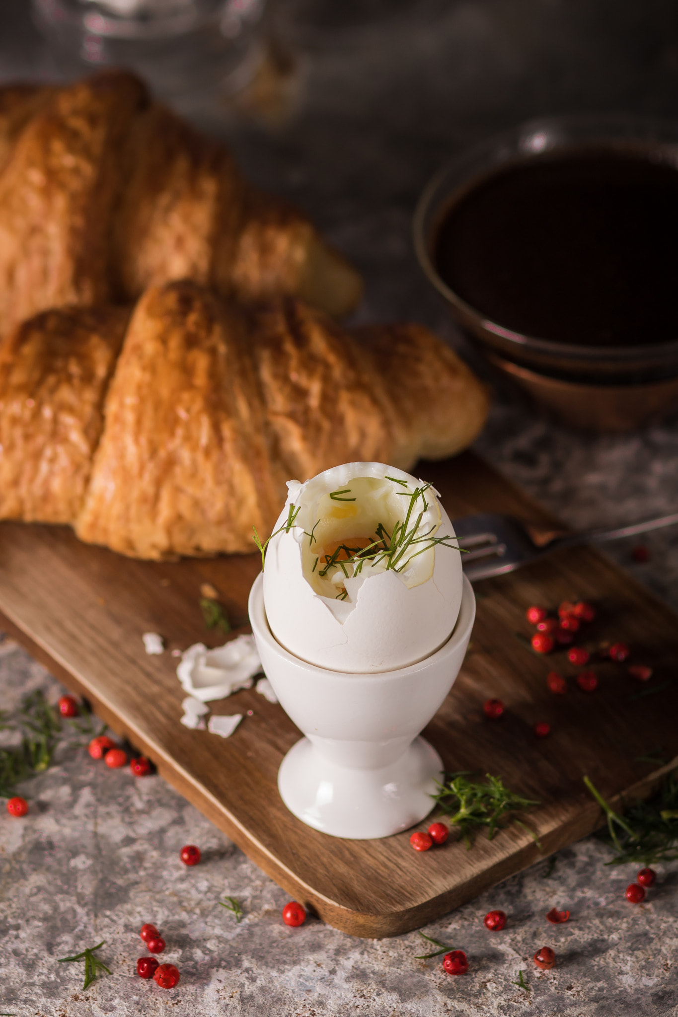 Canon EOS 760D (EOS Rebel T6s / EOS 8000D) + Canon EF 85mm F1.8 USM sample photo. Breakfast (soft-boiled egg) photography