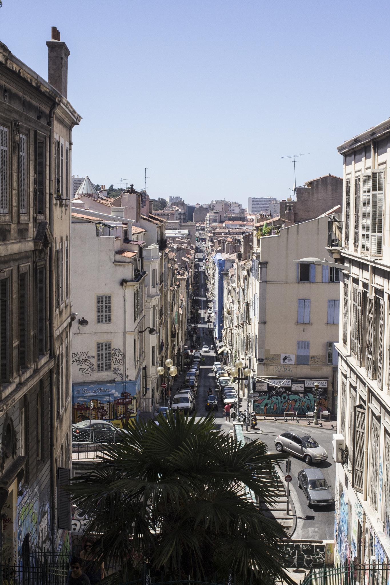 Canon EOS 60D + Canon EF 40mm F2.8 STM sample photo. An endless street of marseille photography