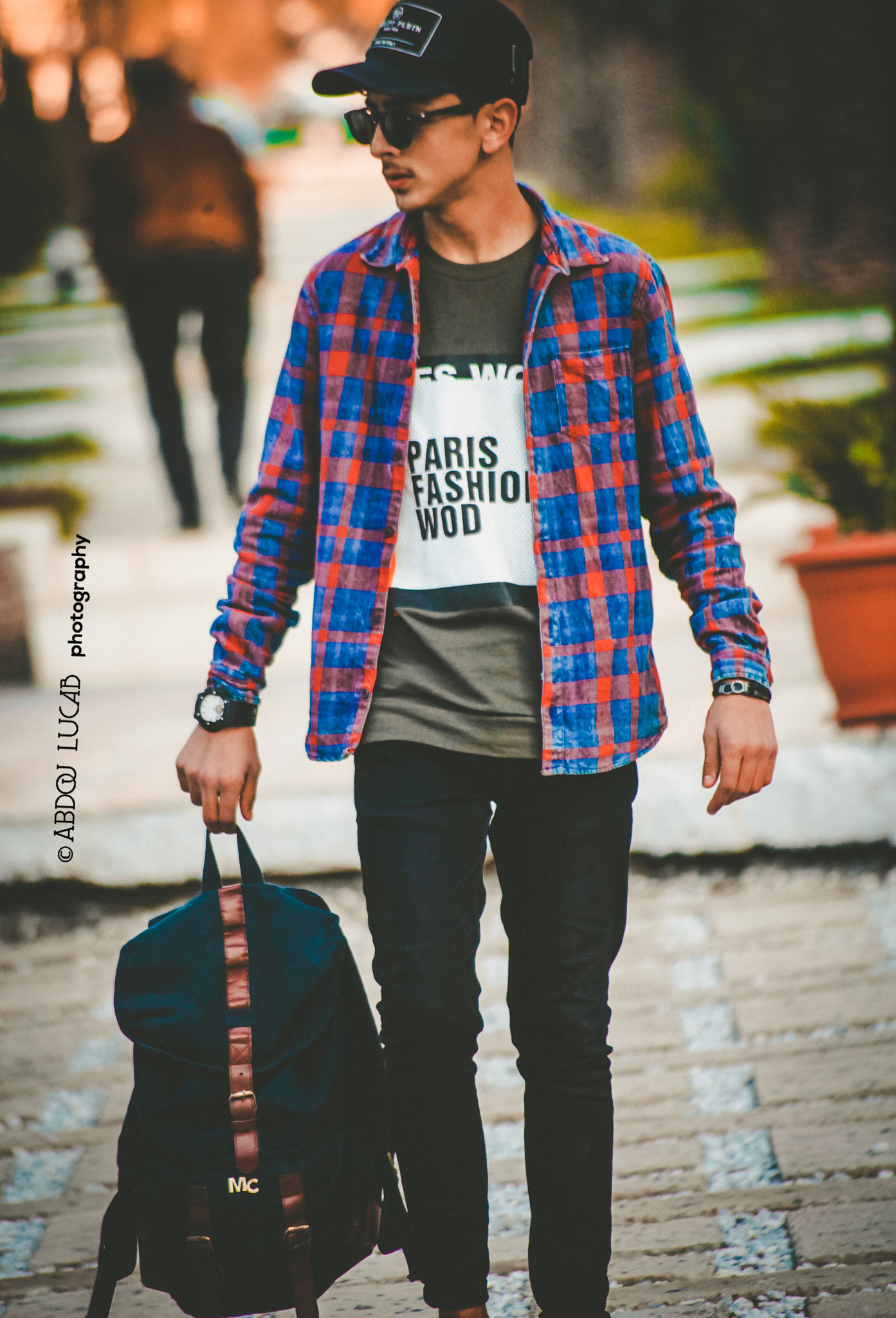 Sigma 70-300mm F4-5.6 APO DG Macro sample photo. Stylish boy #vsco photography