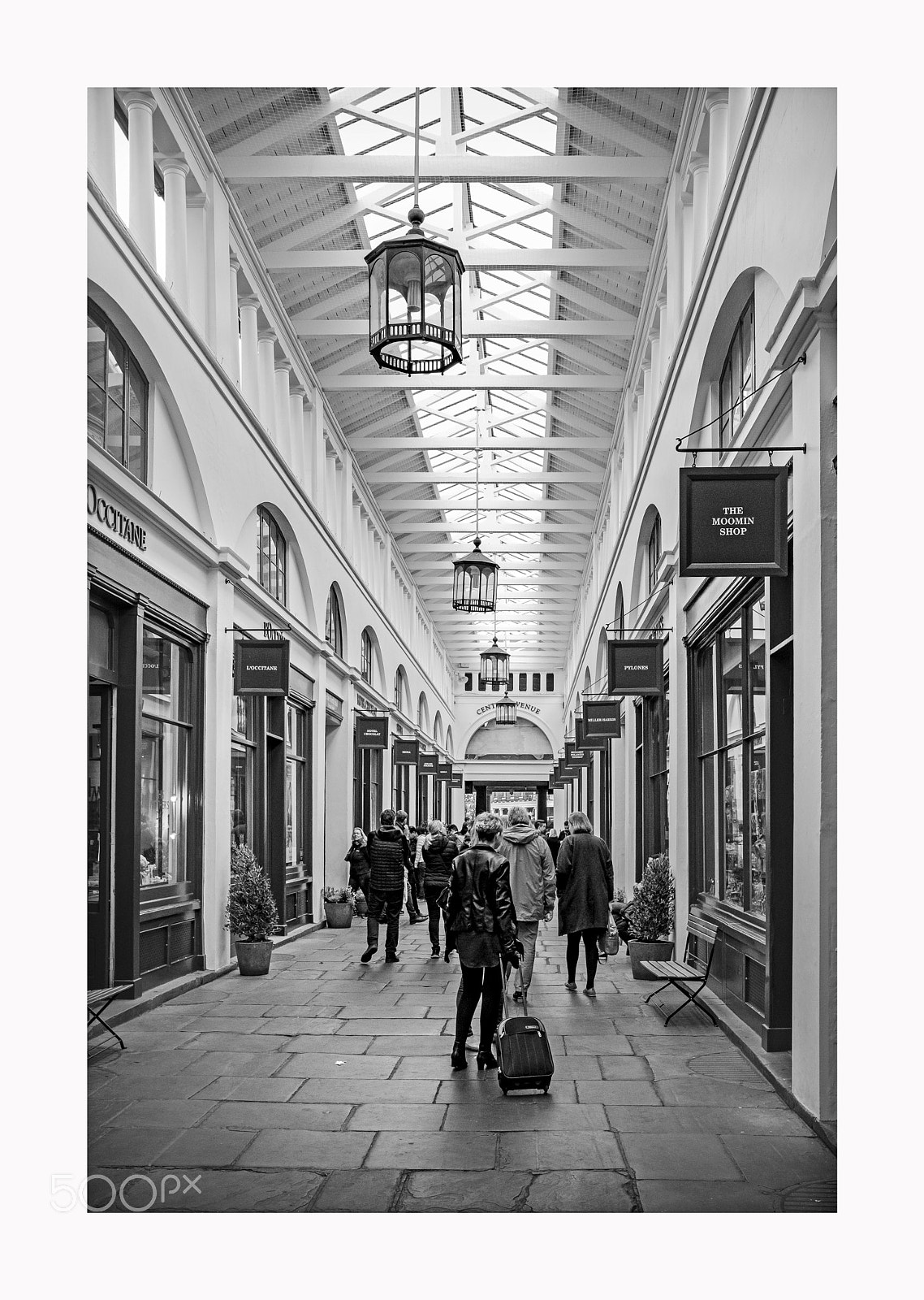 Fujifilm X-Pro2 sample photo. Shops, covent garden photography