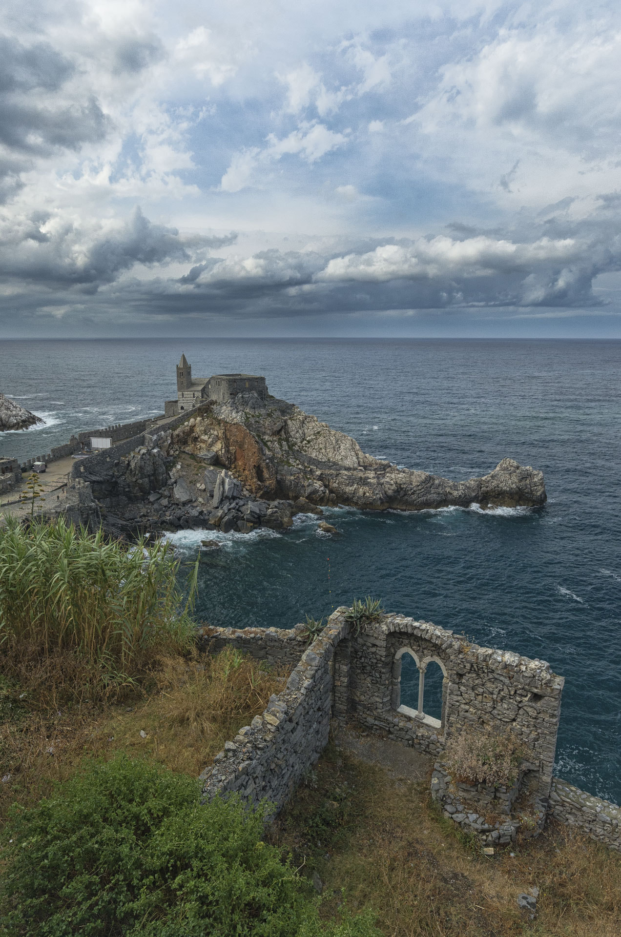 Pentax K-5 + Sigma AF 10-20mm F4-5.6 EX DC sample photo. Portovenere al mattino photography