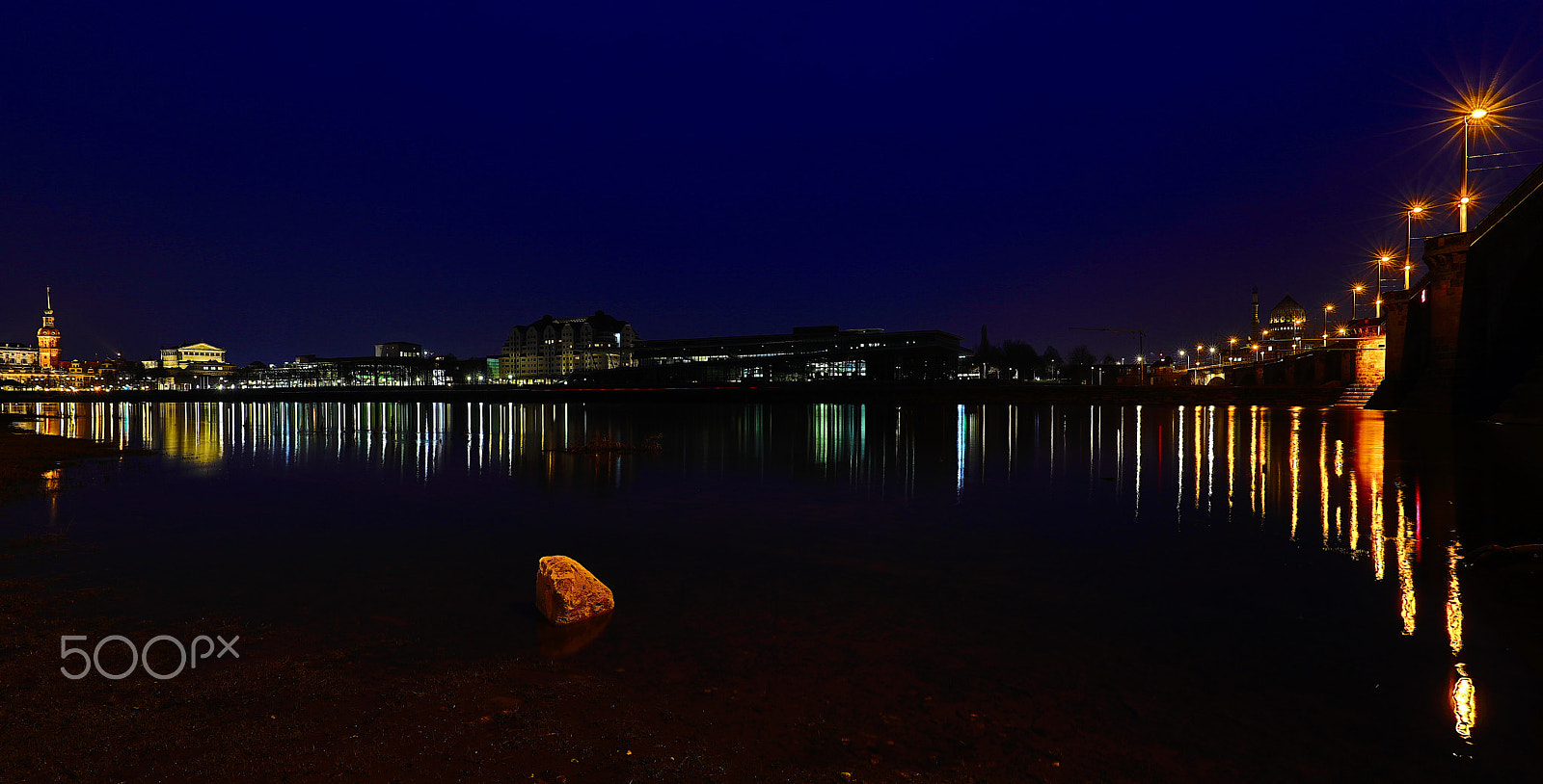 Canon EF 16-35mm F4L IS USM sample photo. Dresden at nighttime photography