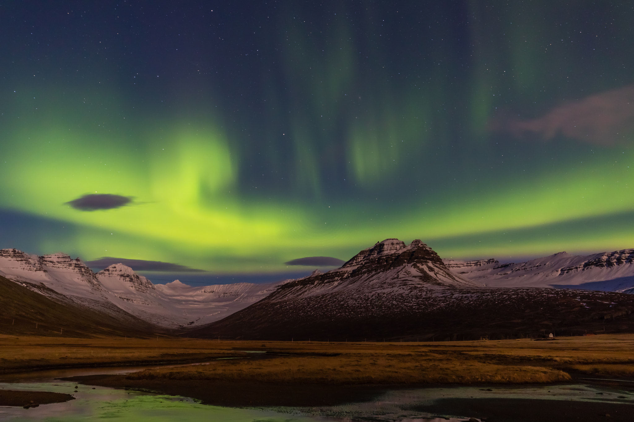 Canon EF 16-35mm F4L IS USM sample photo. Iceland-stöðvarfjörður-northern lights and full moon photography