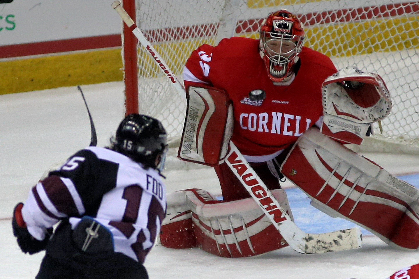 Canon EF 200mm f/1.8L + 1.4x sample photo. 03/17/2017ecac semi final gamelake placid ny#9 cornell vs #6 union photography