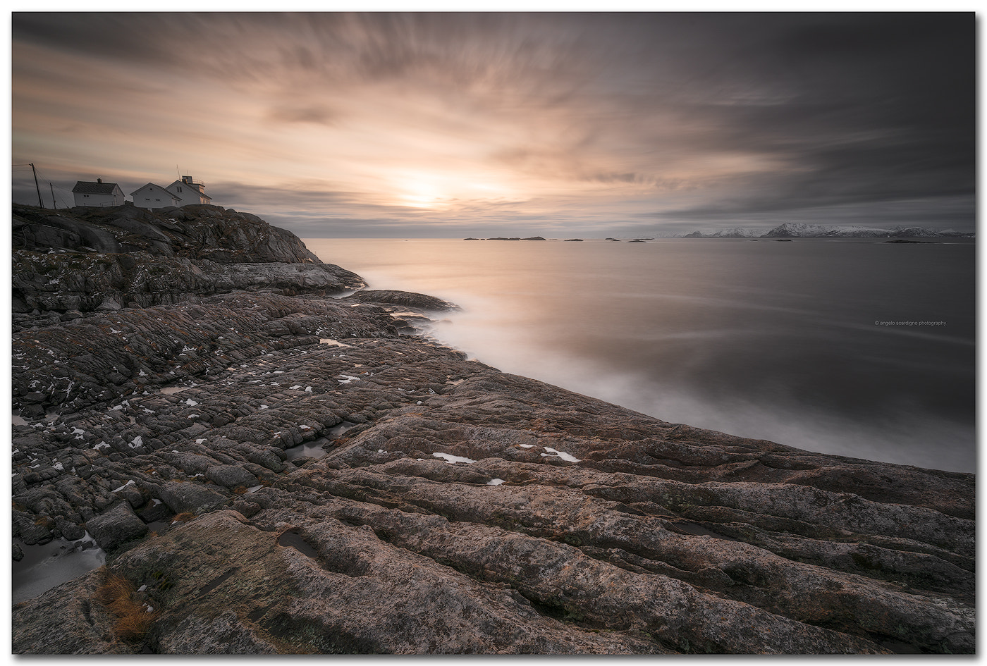 Nikon AF-S Nikkor 14-24mm F2.8G ED sample photo. ... waiting for sunset ... photography