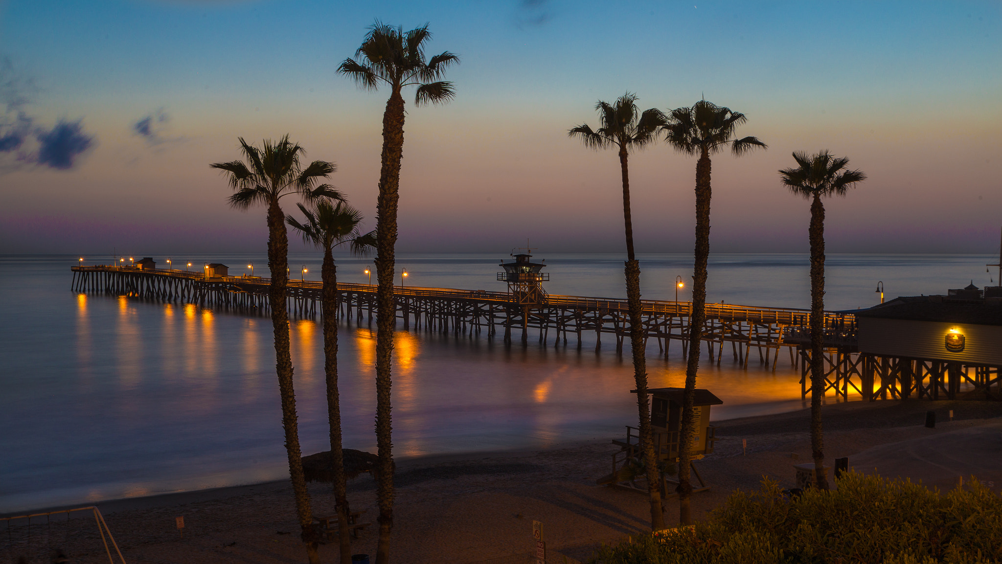 Canon EOS 6D + Sigma 24-70mm F2.8 EX DG Macro sample photo. Dusk at san clemente pier photography