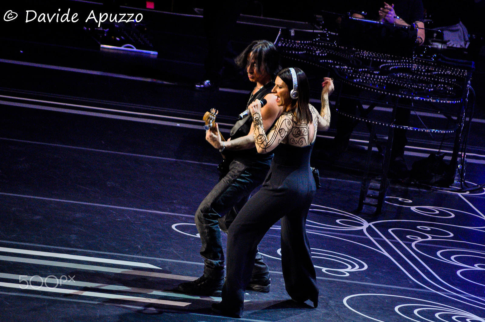 Sigma 70-300mm F4-5.6 APO DG Macro sample photo. Laura pausini @ palalottomatica photography