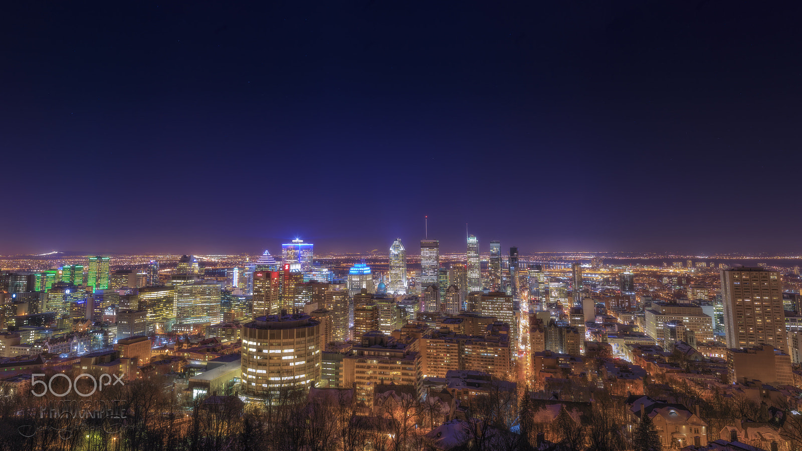 Canon EOS 6D + Canon EF 50mm F1.2L USM sample photo. Montréal classic from mont royal photography