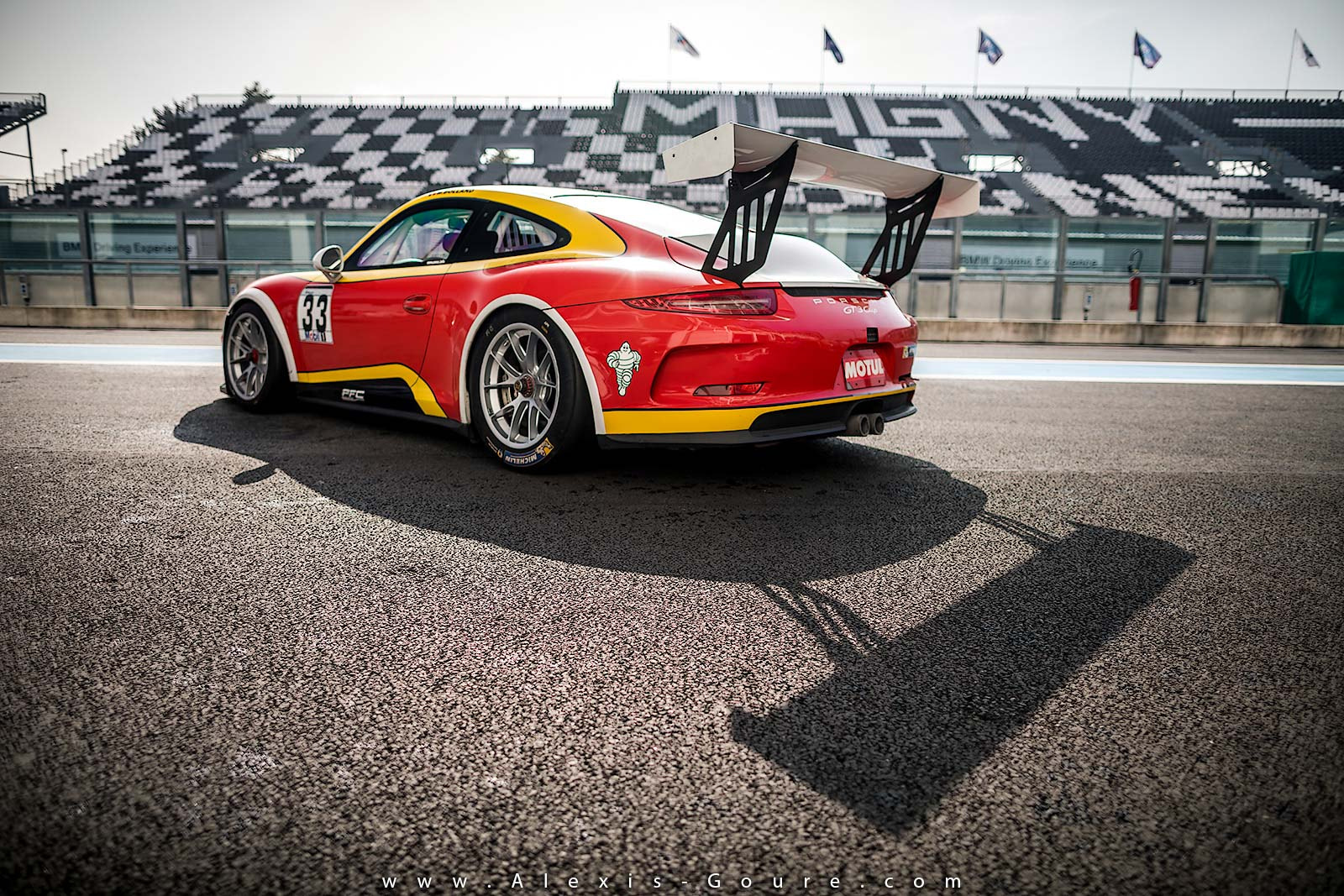 Canon EOS 5D Mark IV + Canon EF 24mm F1.4L II USM sample photo. Porsche club motorsport - test days at magny cours photography