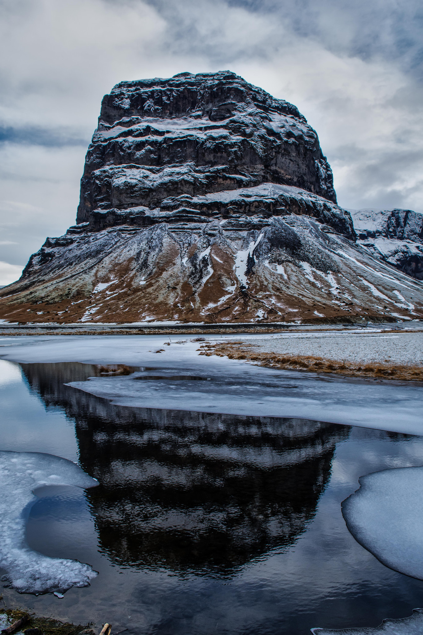 Nikon D7200 sample photo. Reflections of a mountain photography