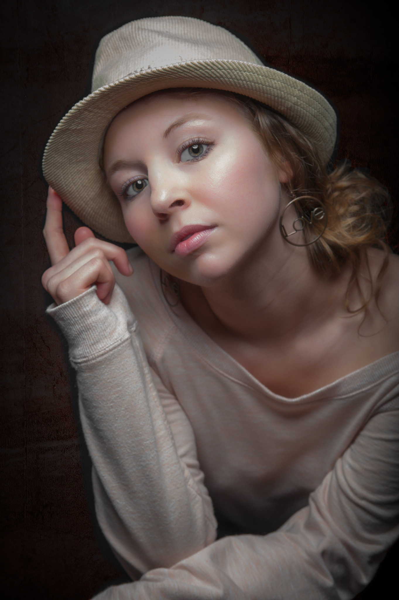 Nikon D700 sample photo. Woman in hat photography