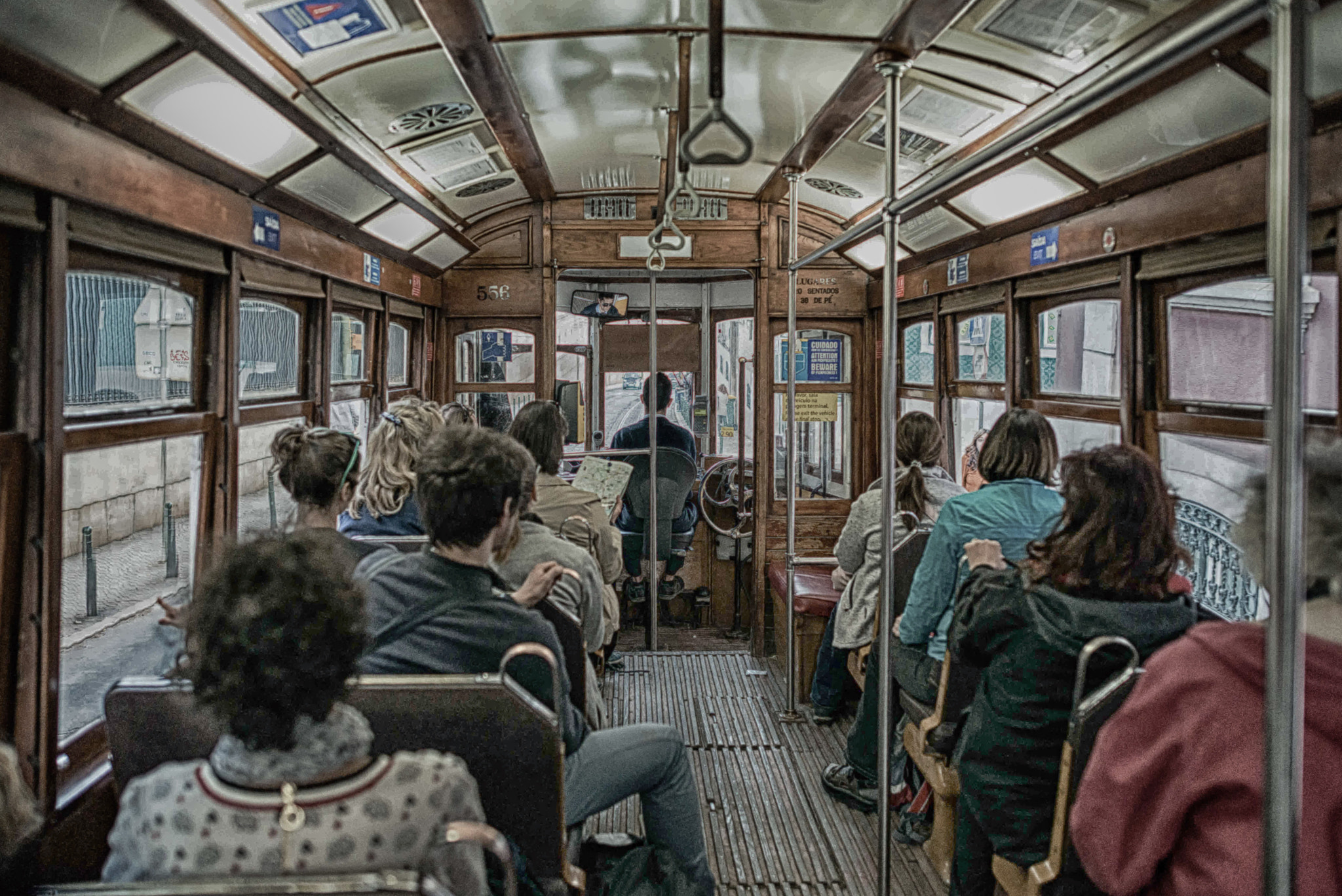 Nikon D800 + Nikon AF-S Nikkor 24mm F1.4G ED sample photo. Old tram photography