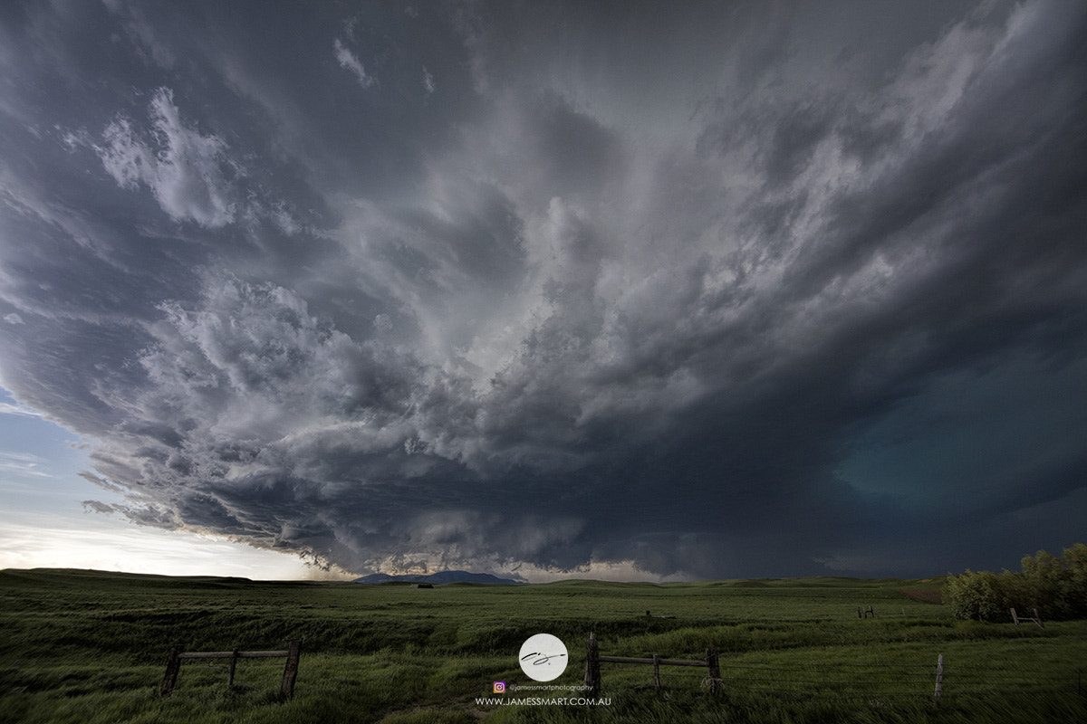 Canon EOS 5DS R sample photo. Big sky country lowering photography