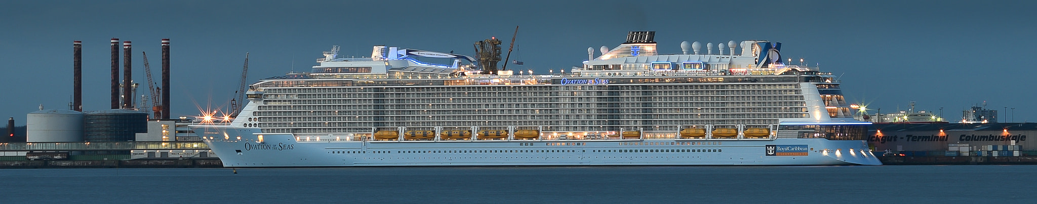 Nikon D810 sample photo. Ovation of the seas photography