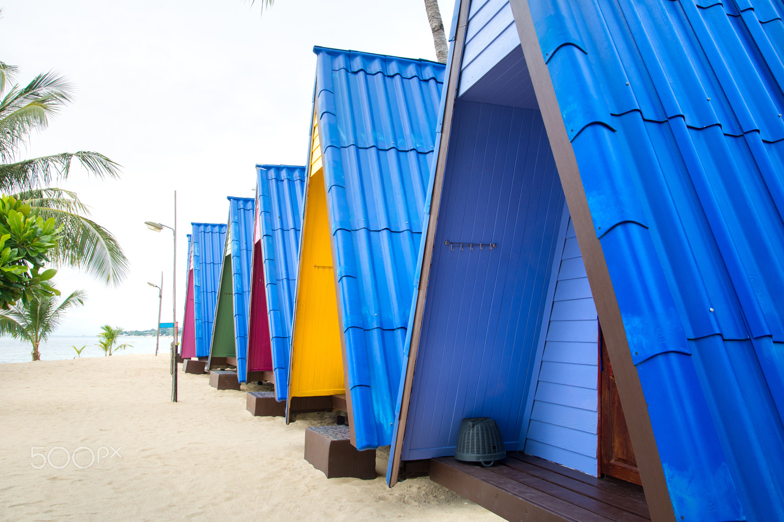 Nikon D7100 sample photo. Wooden bungalows on a tropical beach photography