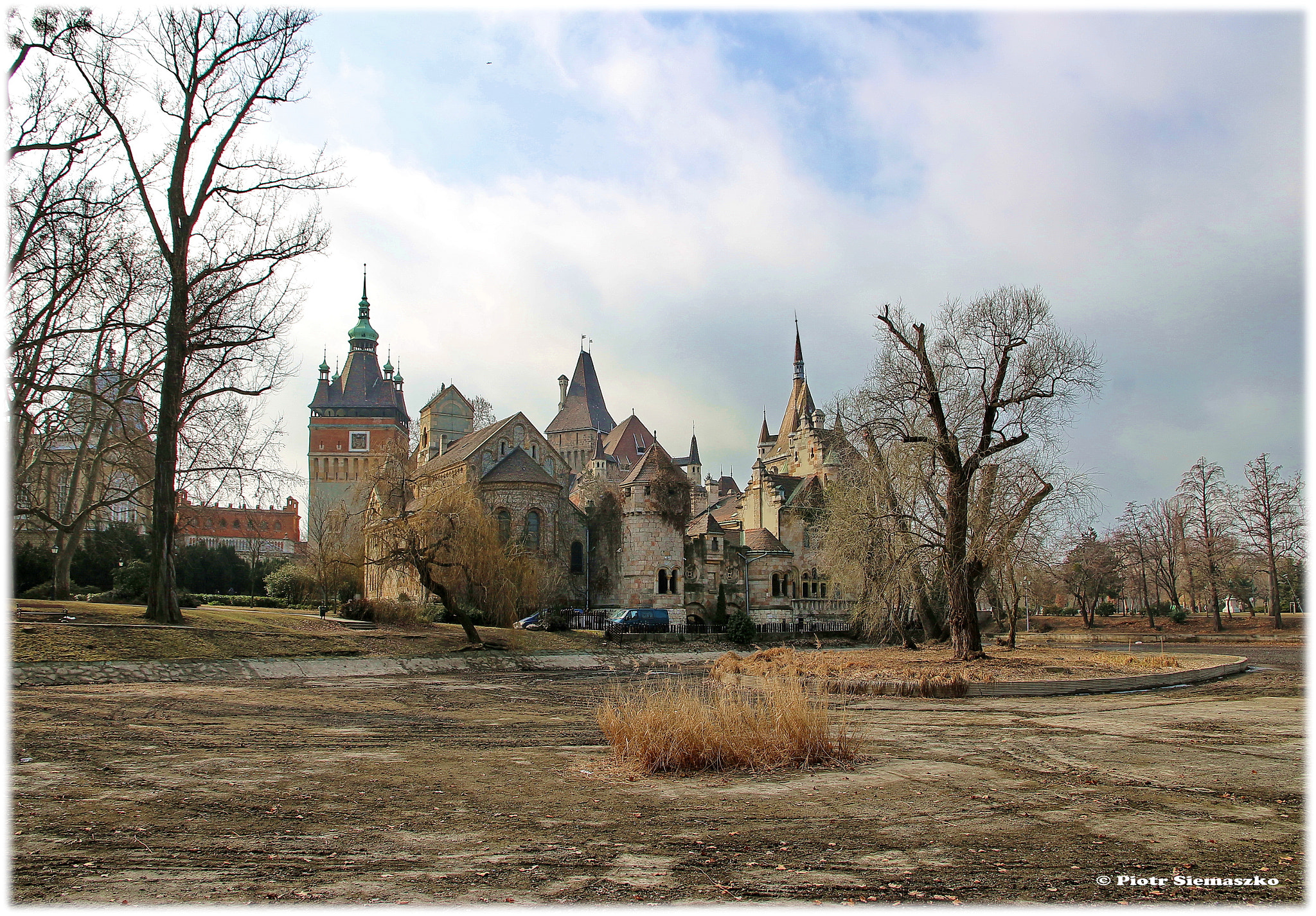 Canon EOS 100D (EOS Rebel SL1 / EOS Kiss X7) sample photo. Vajdahunyad castle photography