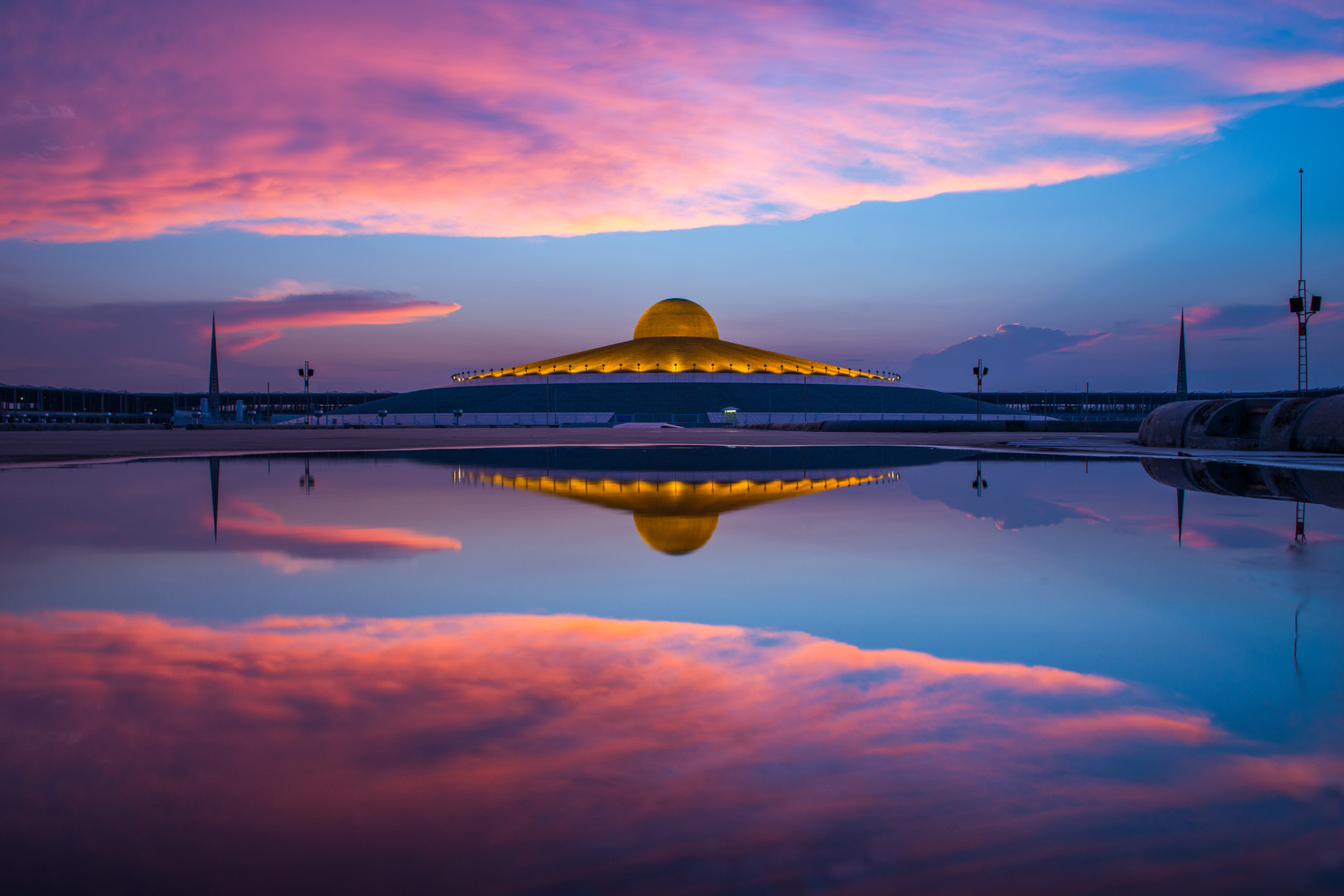 Nikon AF-S Nikkor 24-70mm F2.8G ED sample photo. Dhammakaya cetiya. photography