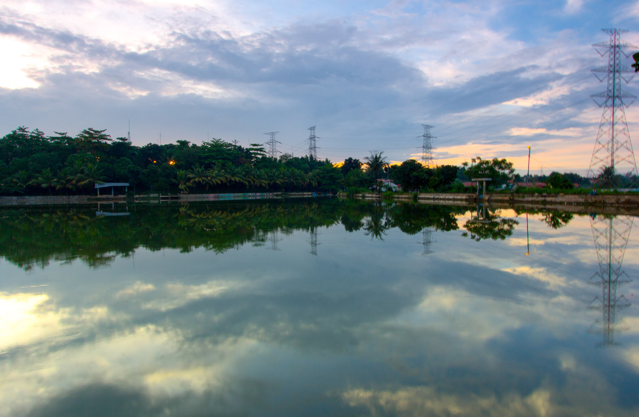 Canon EF-S 10-22mm F3.5-4.5 USM sample photo. Before sunset photography